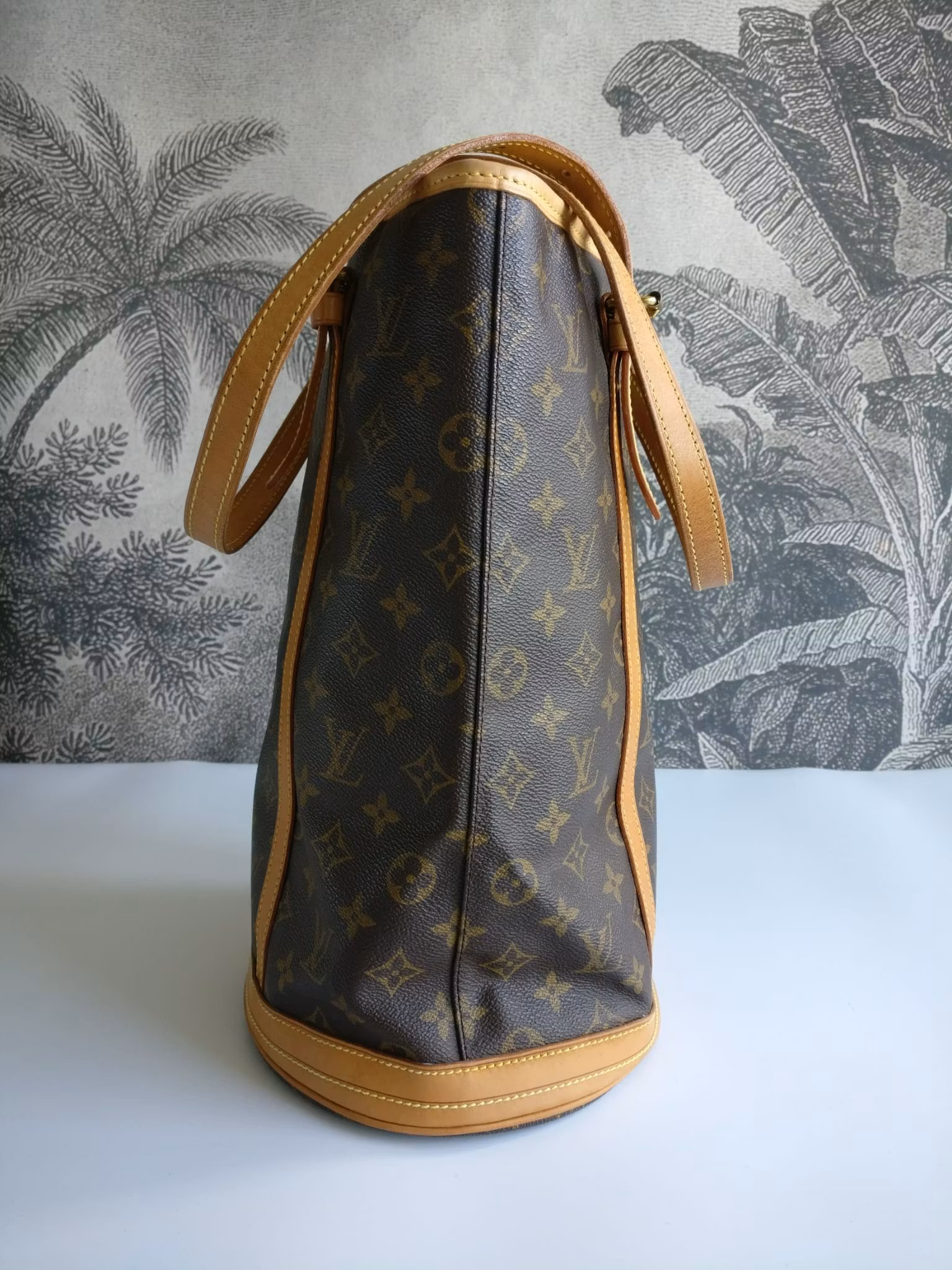 Louis Vuitton Bucket GM