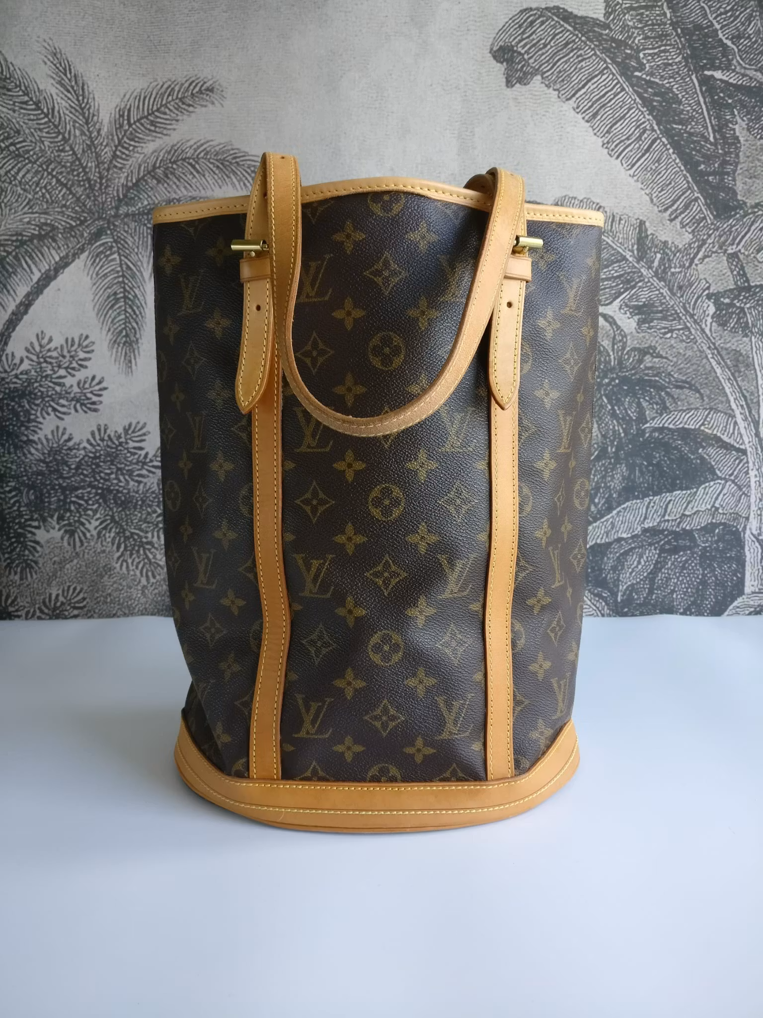 Louis Vuitton Bucket GM
