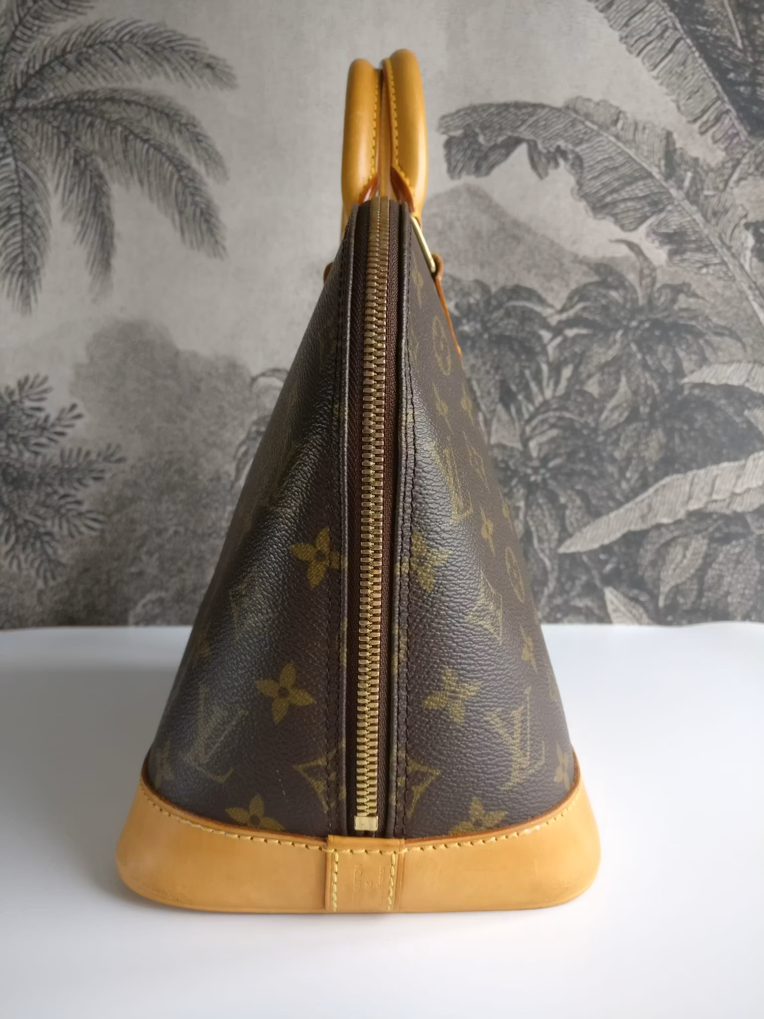 Louis Vuitton Alma PM