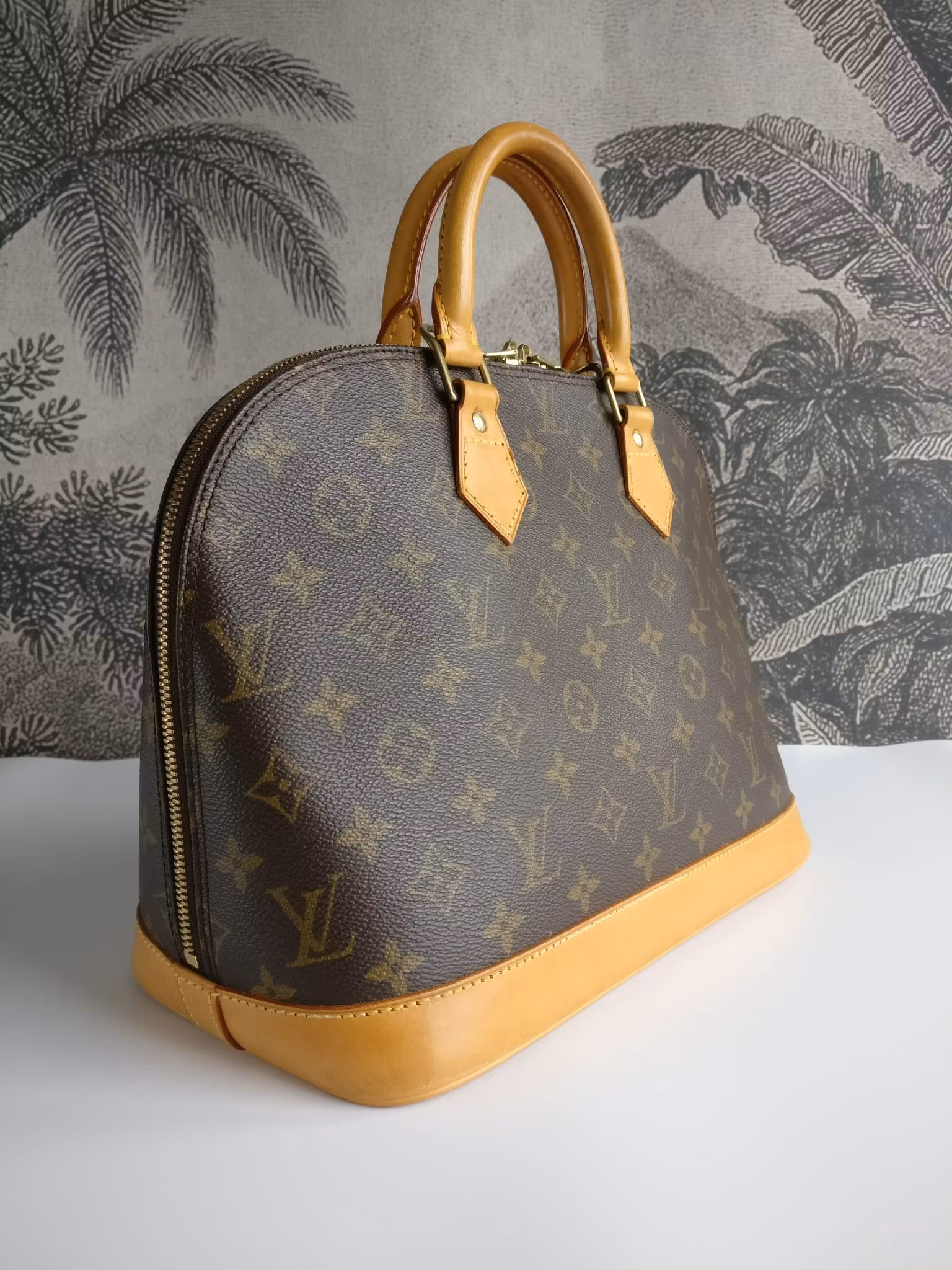 Louis Vuitton Alma PM