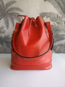Louis Vuitton Noé GM red epi