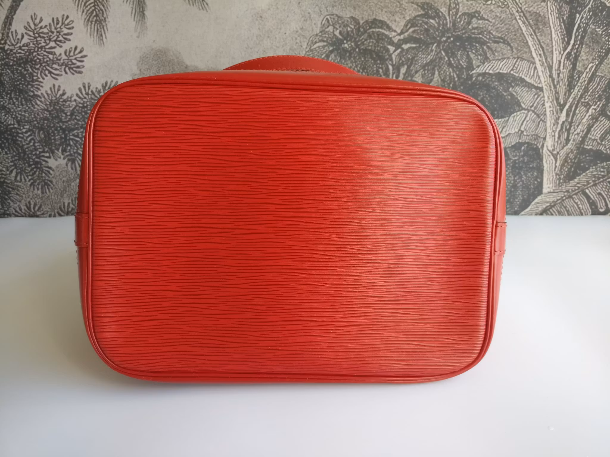 Louis Vuitton Noé GM red epi