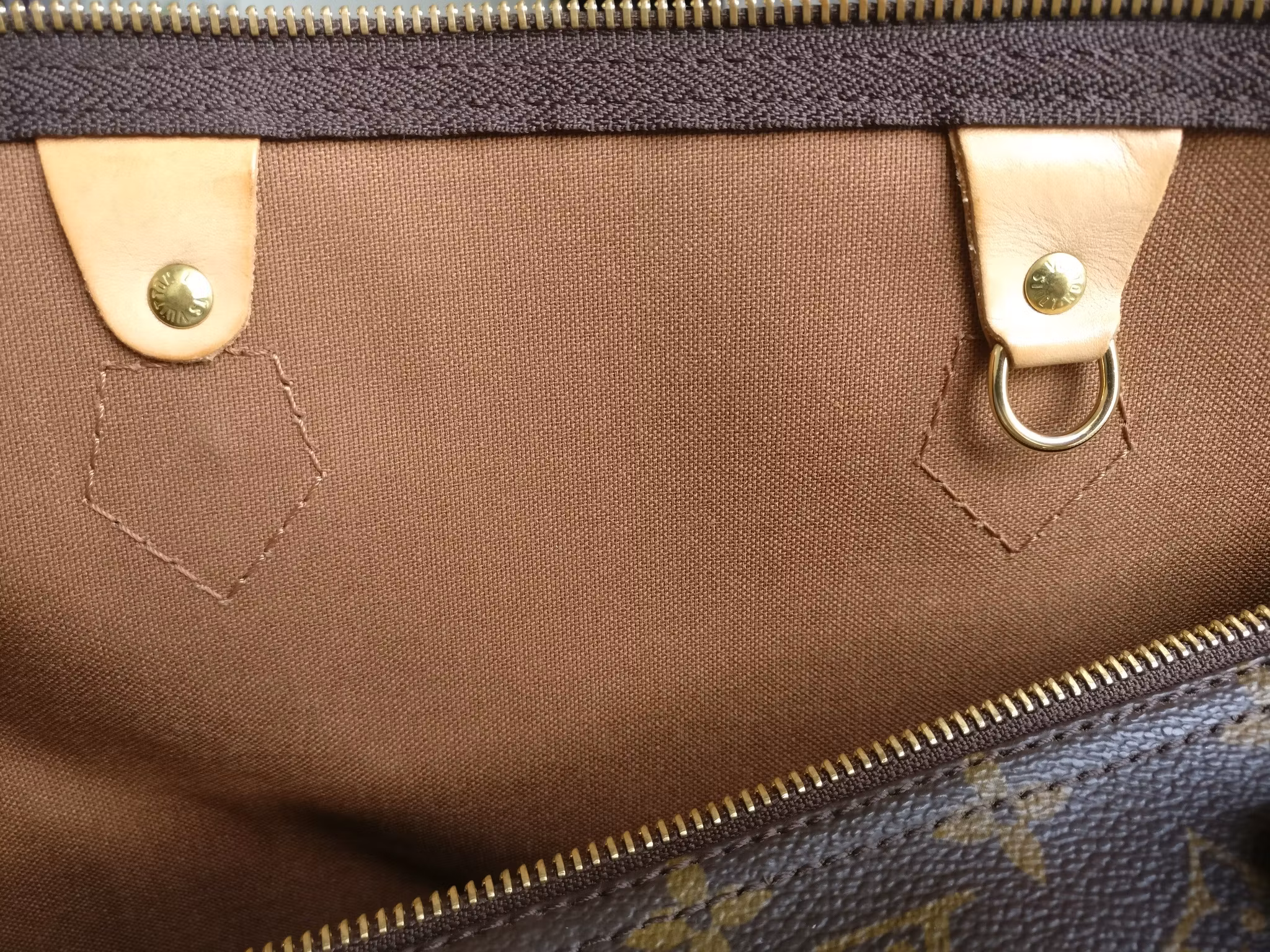 Louis Vuitton Speedy 40