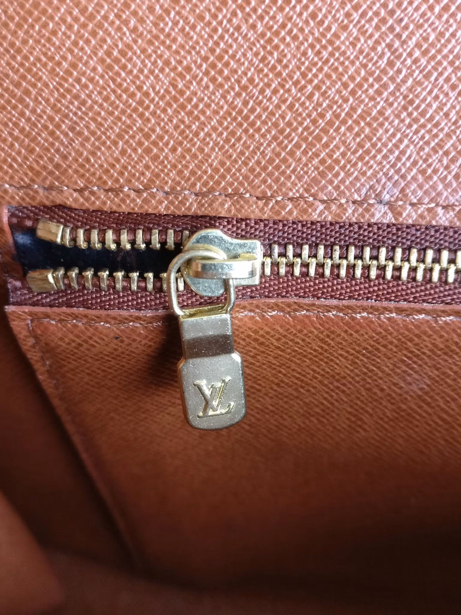 Louis Vuitton Bordeaux