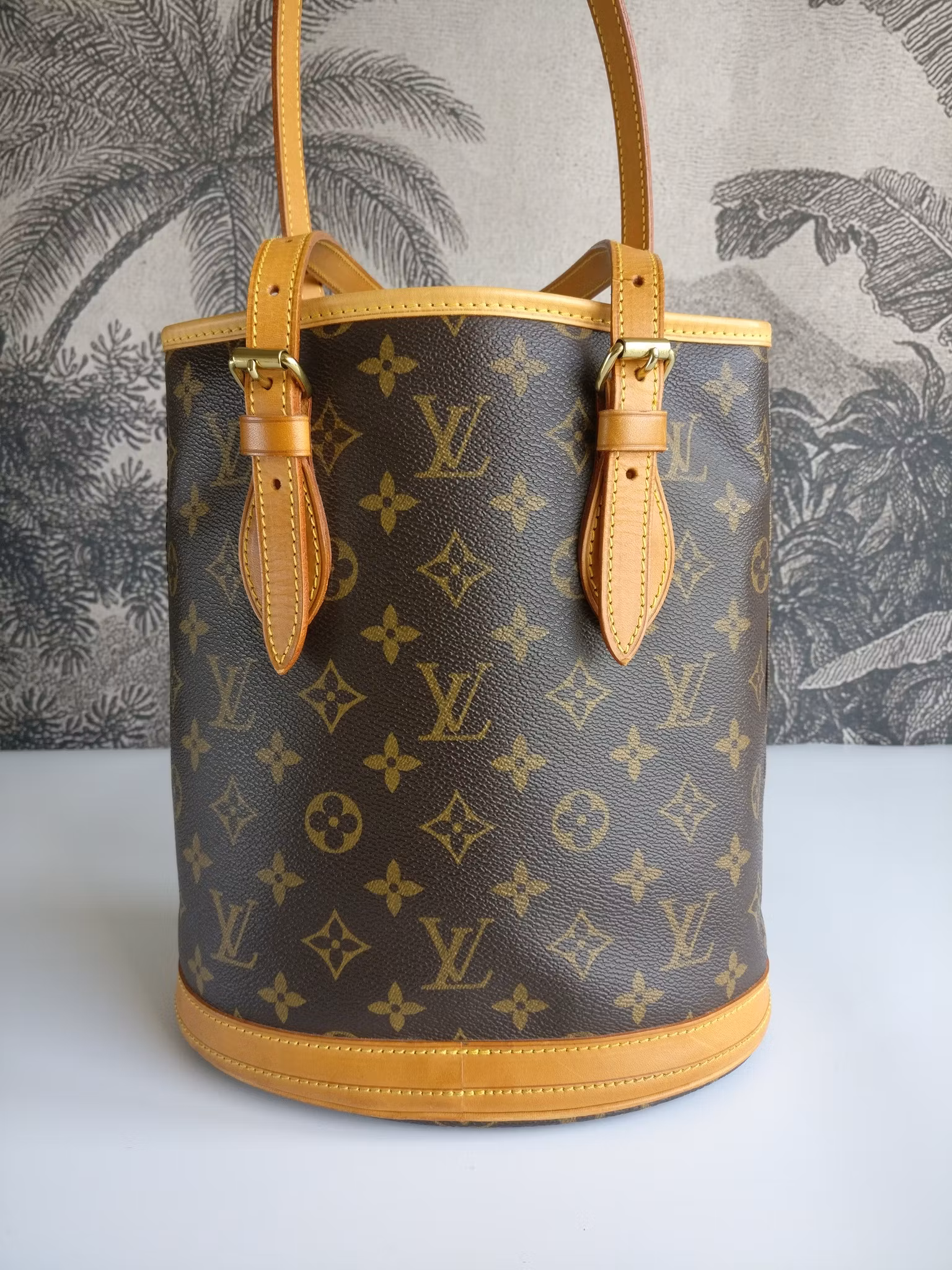 Louis Vuitton Bucket PM