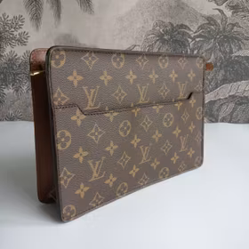 Louis Vuitton Pochette Homme
