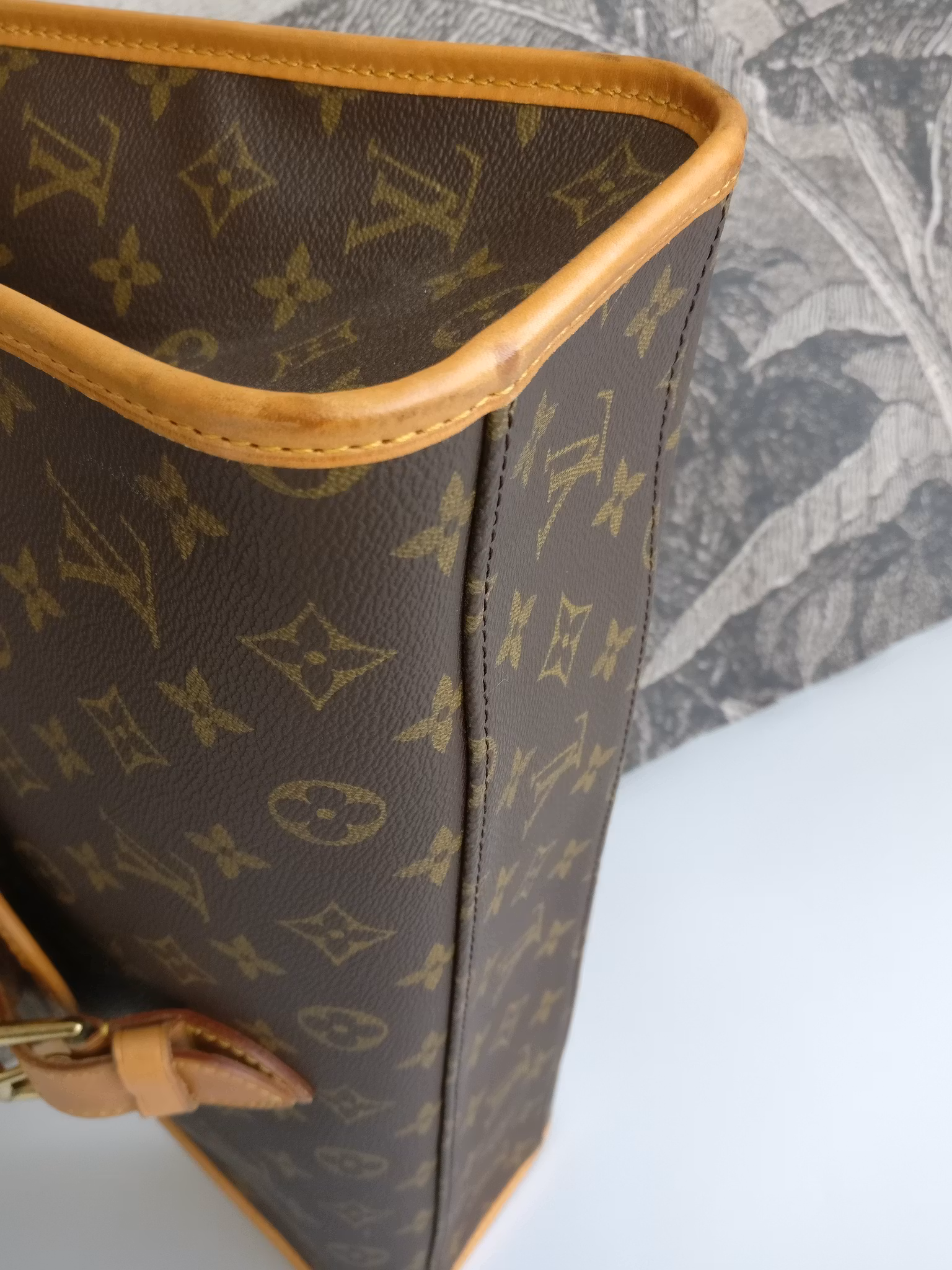 Louis Vuitton Bel Air briefcase