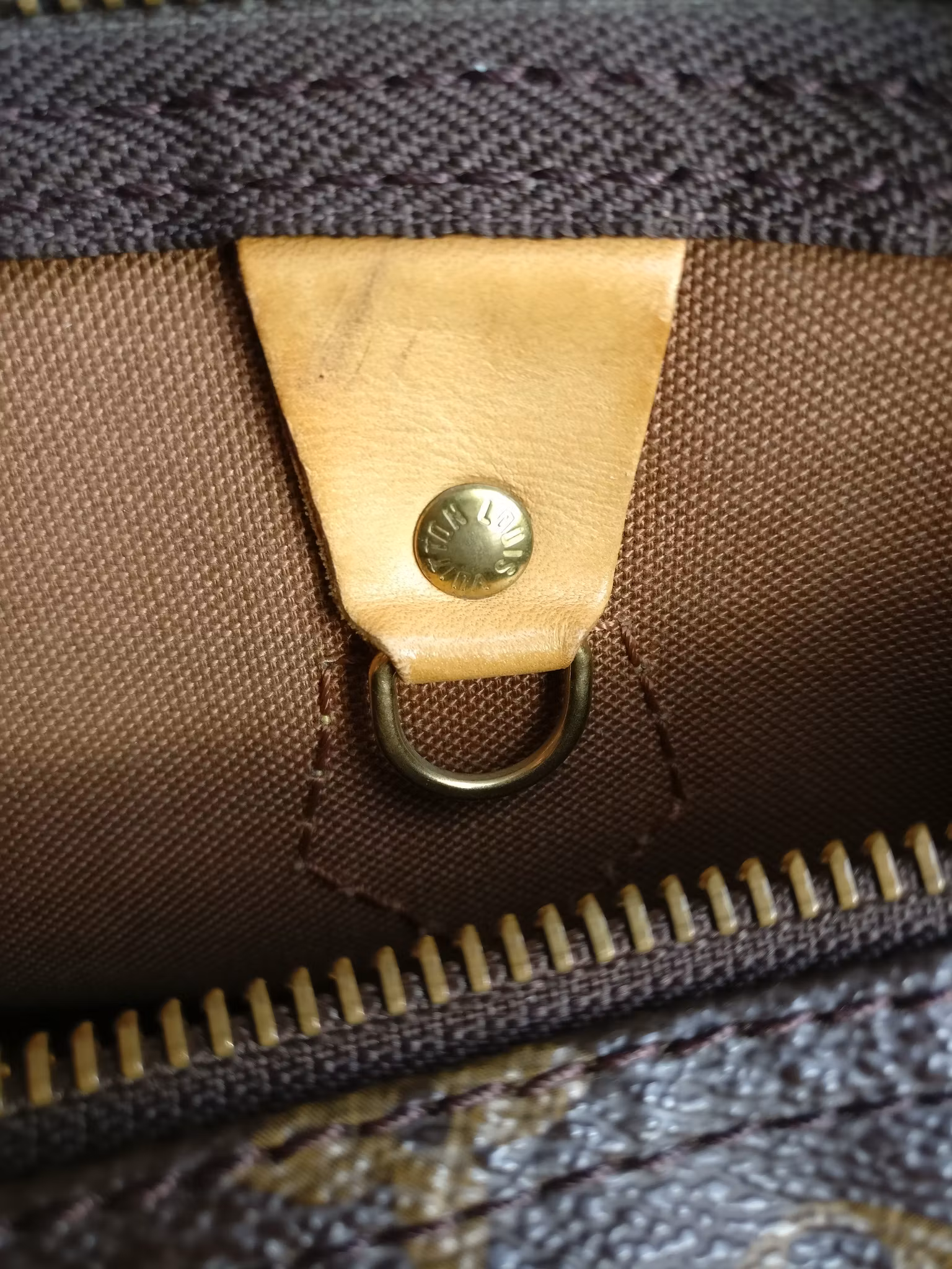Louis Vuitton Speedy 30