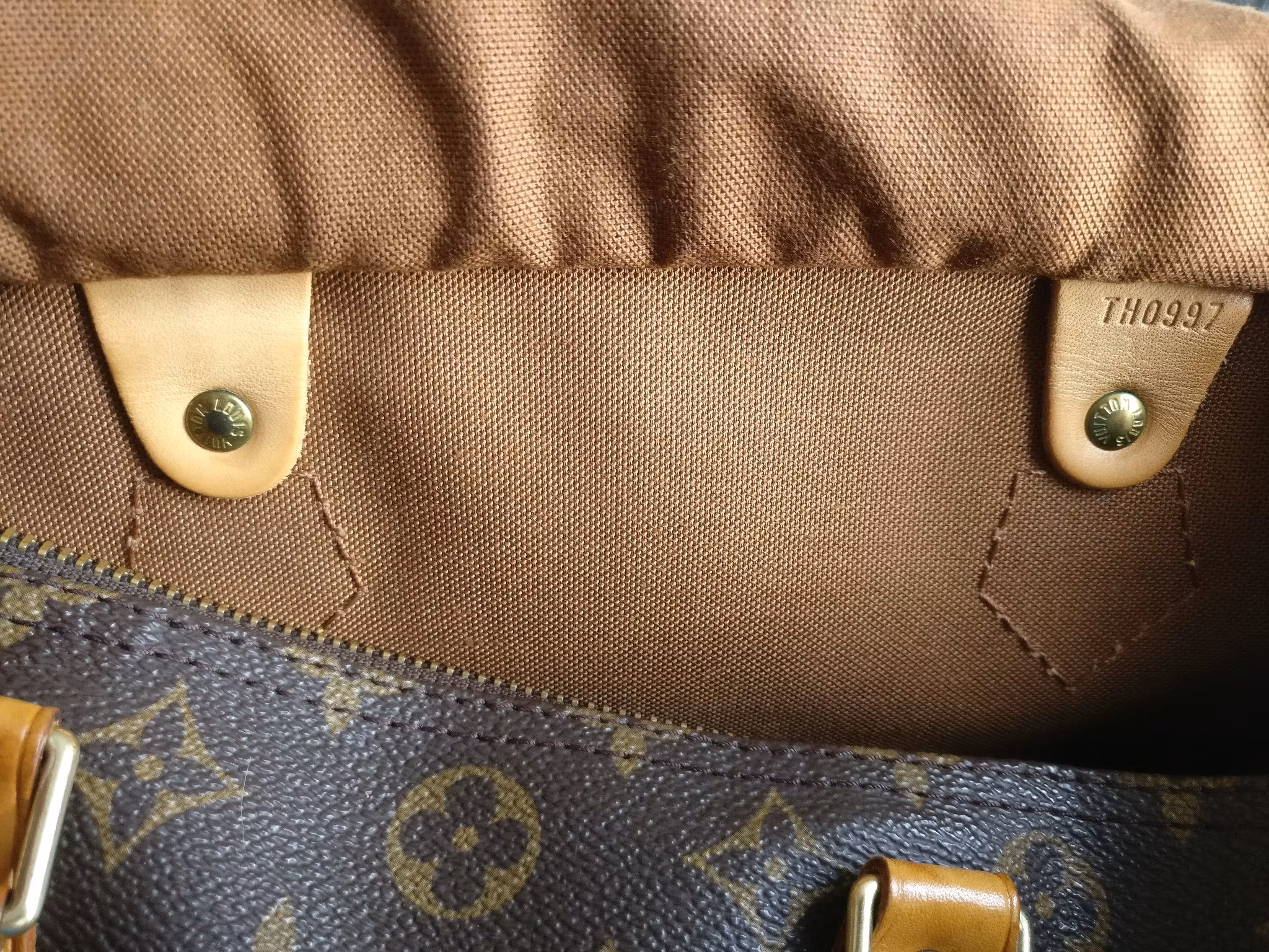 Louis Vuitton Speedy 30