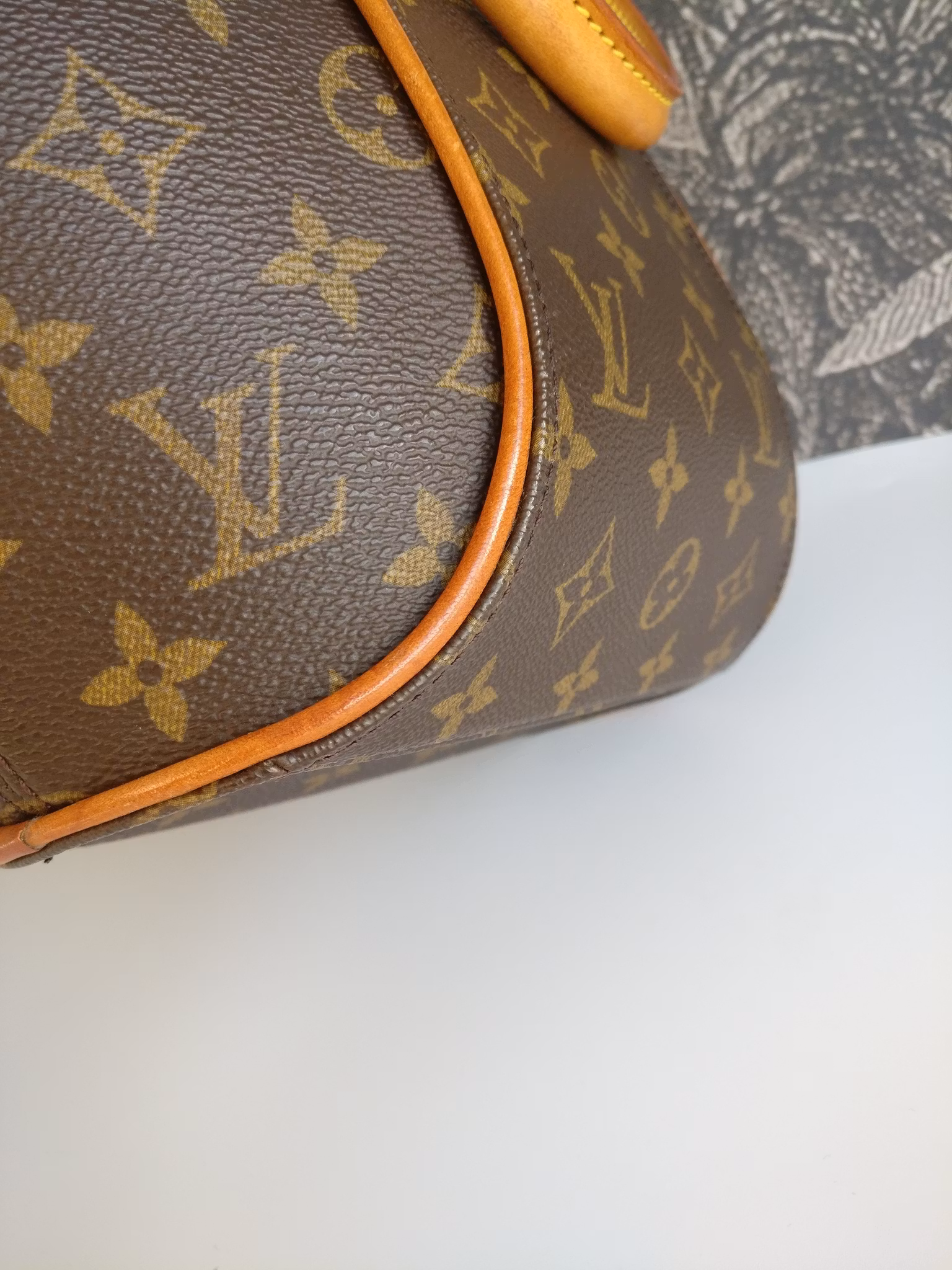 Louis Vuitton Ellipse PM