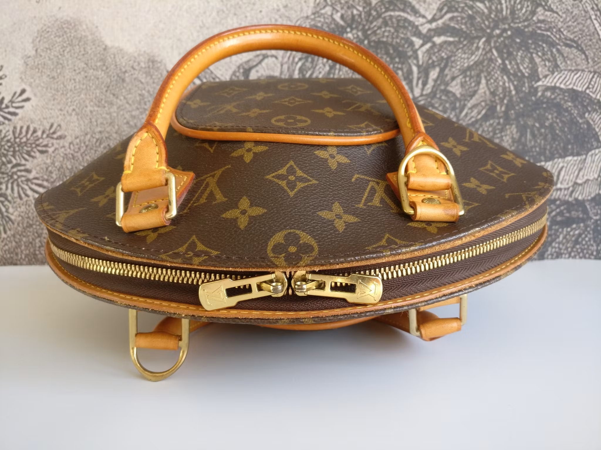 Louis Vuitton Ellipse PM