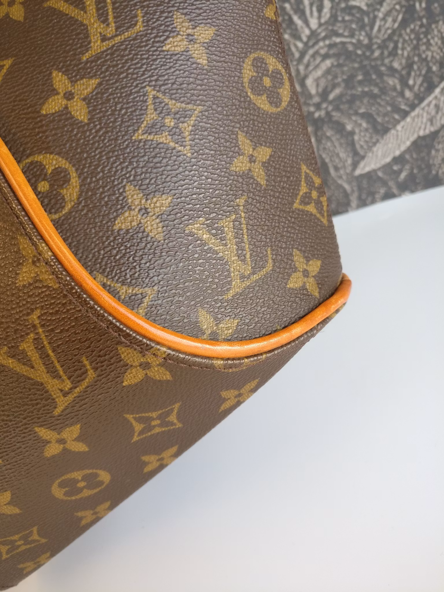 Louis Vuitton Ellipse PM