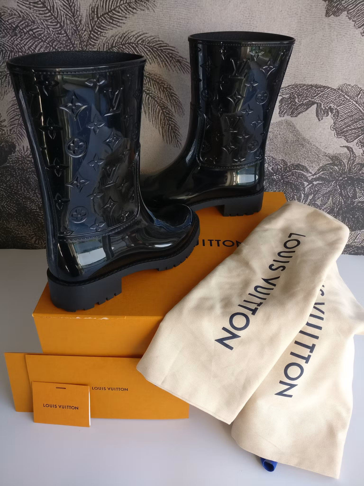 Louis Vuitton Drops Flat Half Boots