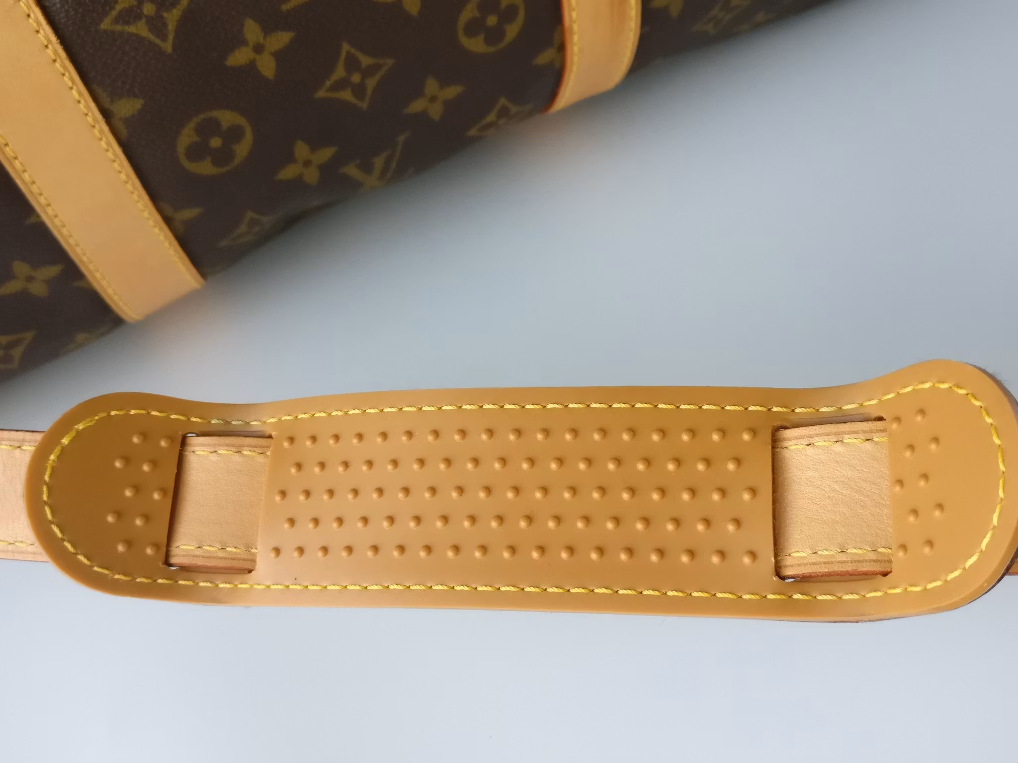 Louis Vuitton Keepall Bandouliere 60