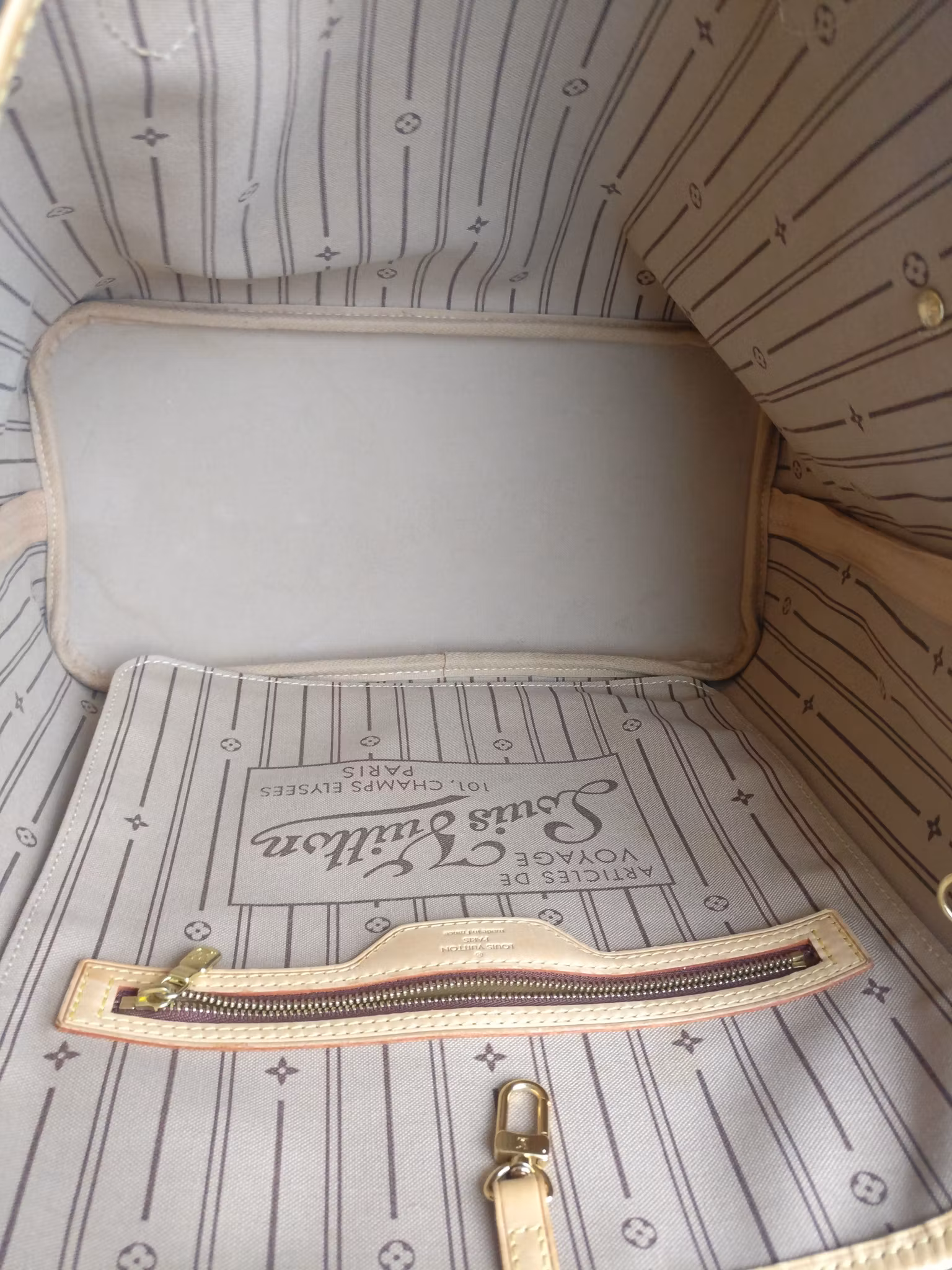 Louis Vuitton Neverfull MM