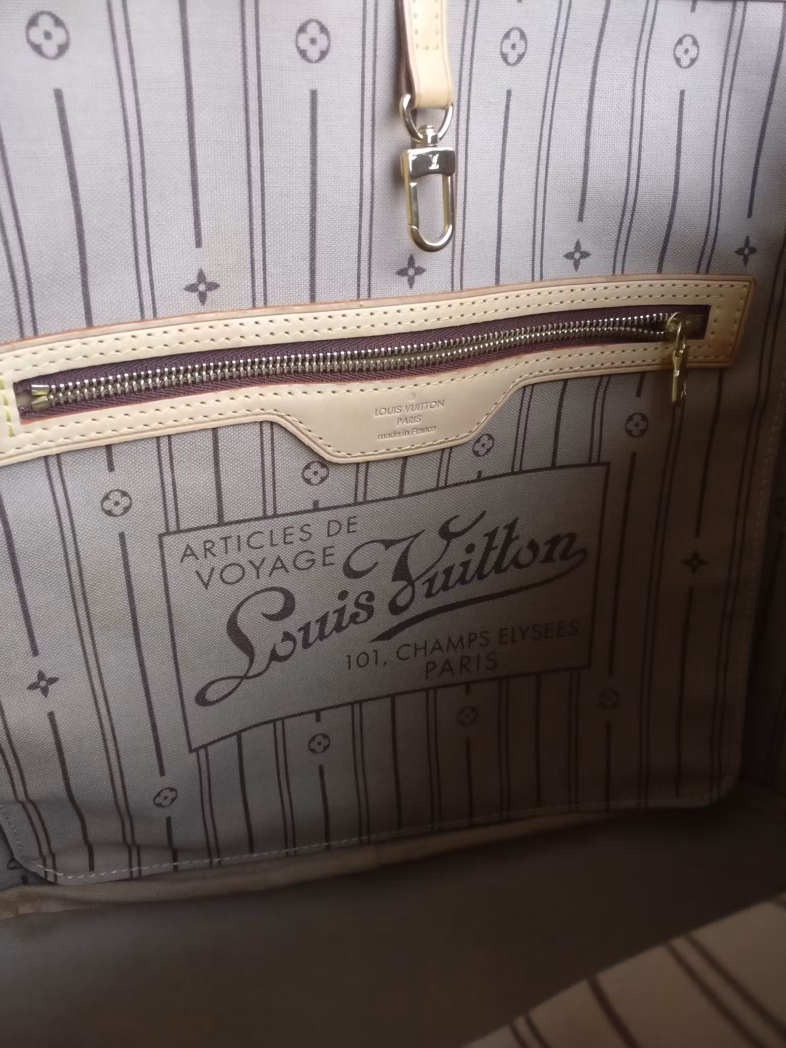 Louis Vuitton Neverfull MM