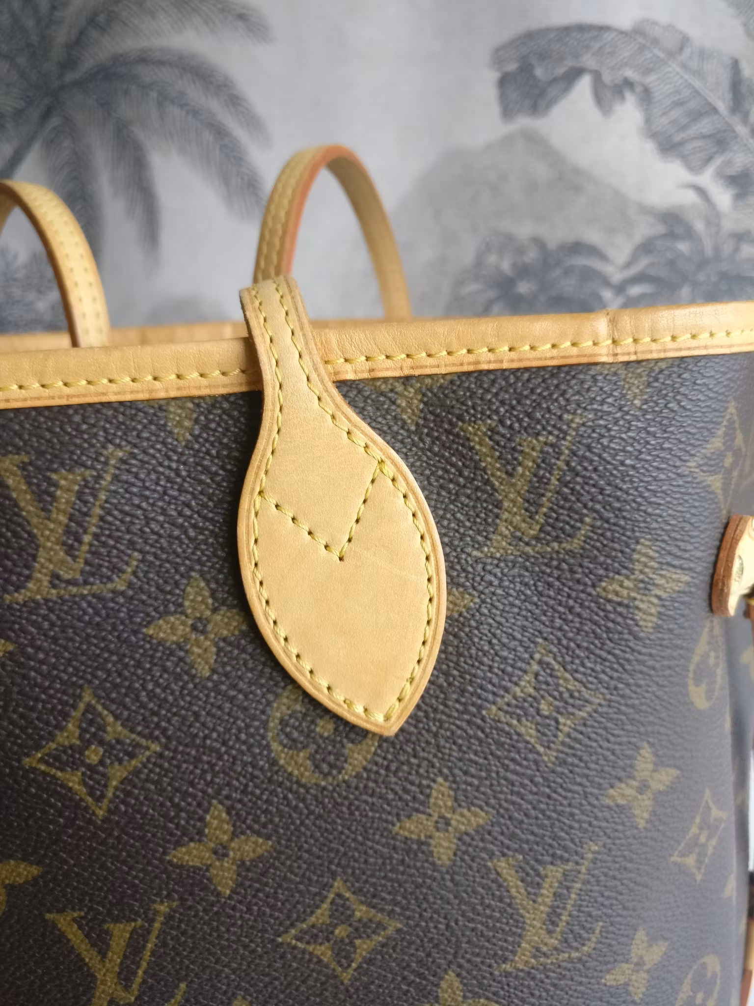 Louis Vuitton Neverfull MM