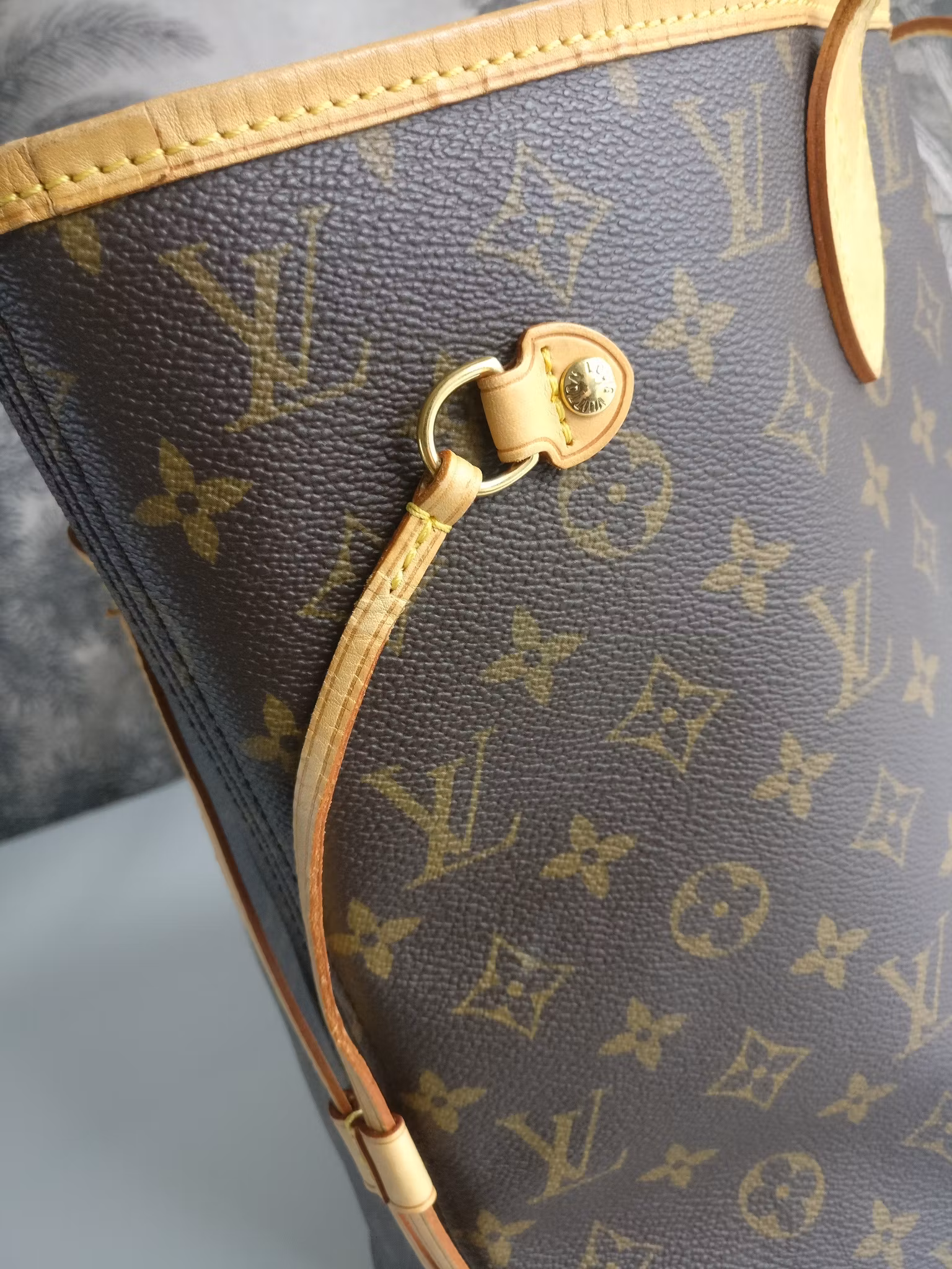 Louis Vuitton Neverfull MM