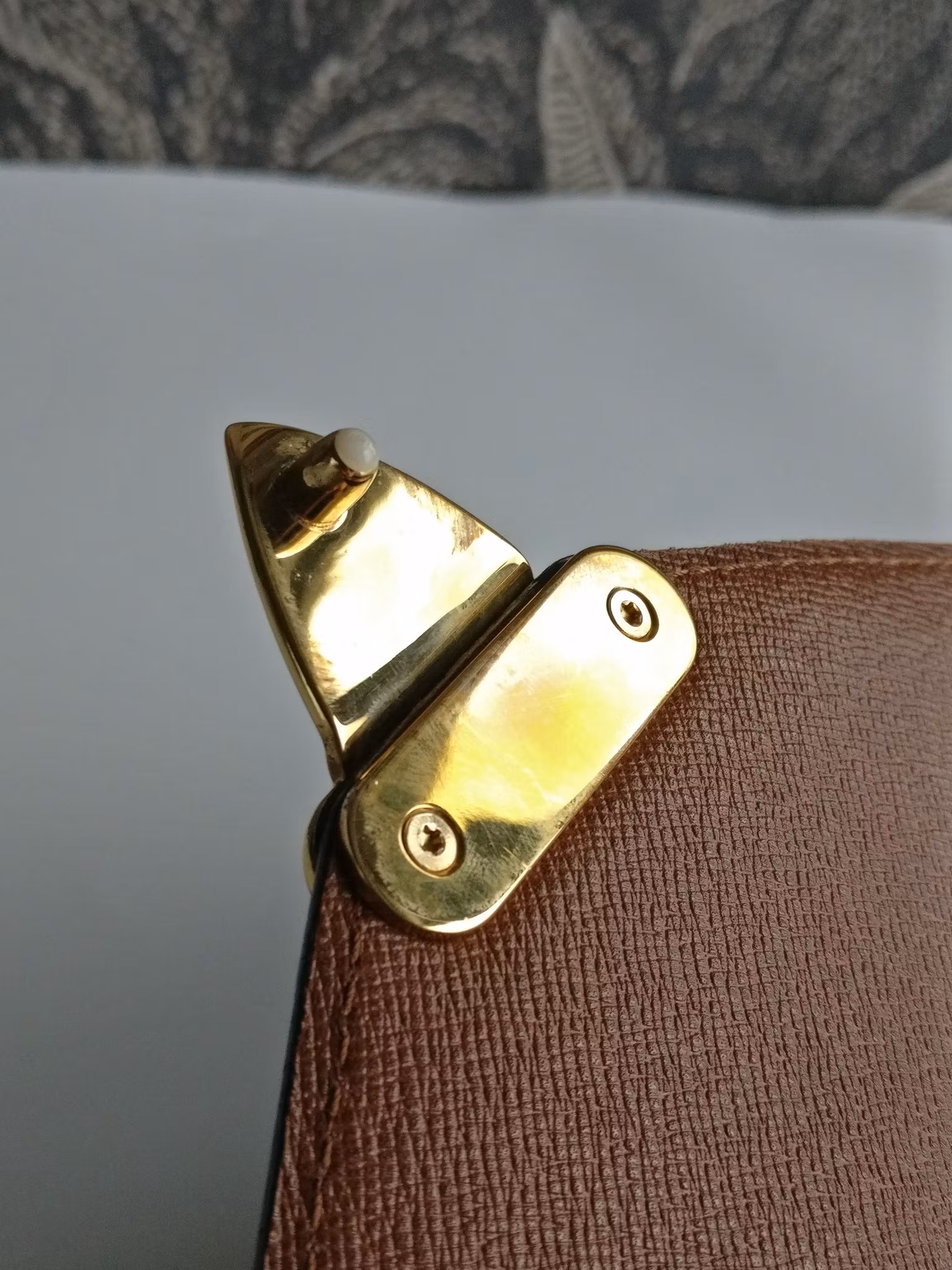 Louis Vuitton Monceau 26