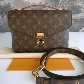 Louis Vuitton Pochette Metis