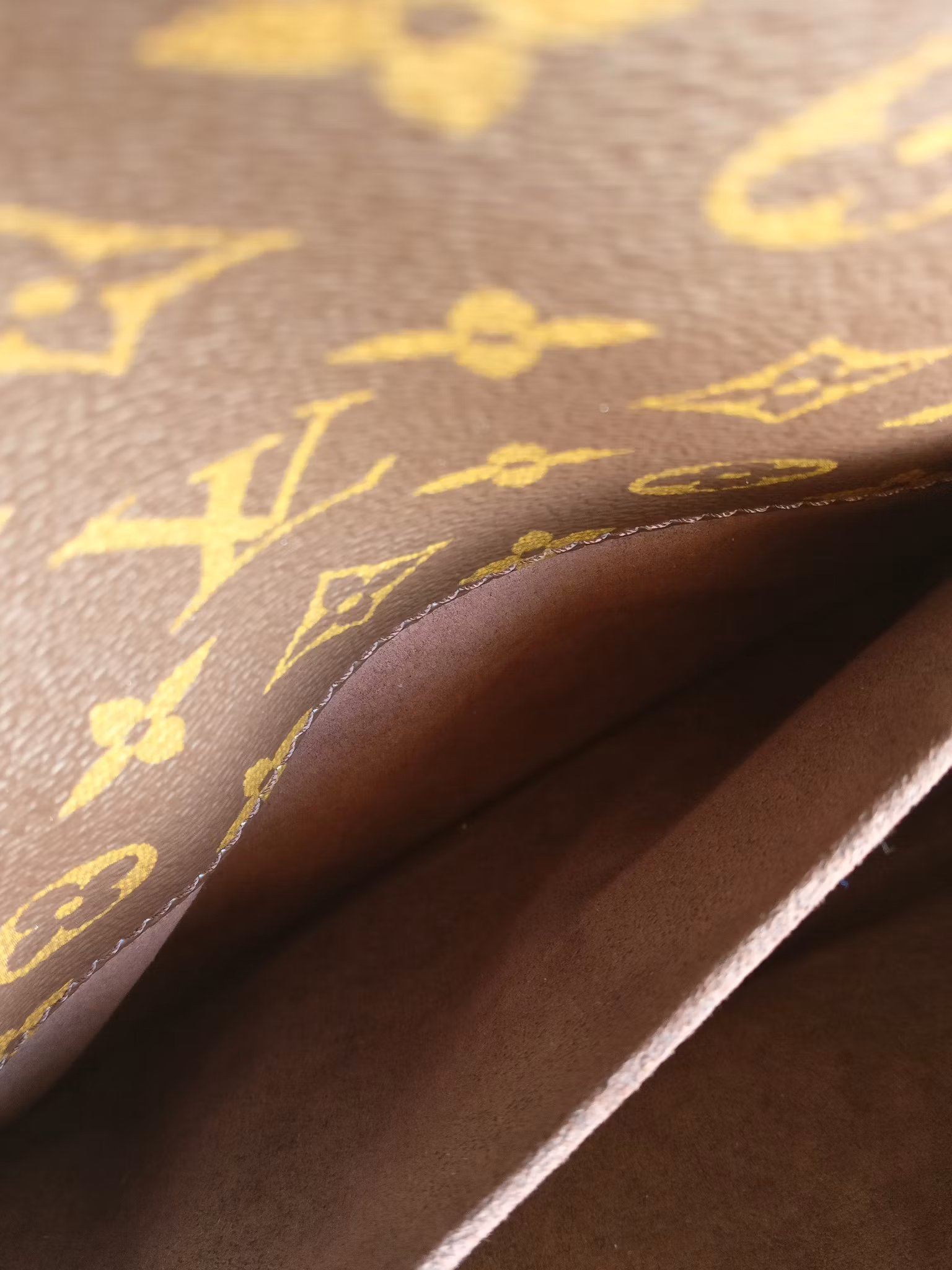 Louis Vuitton Pochette Metis