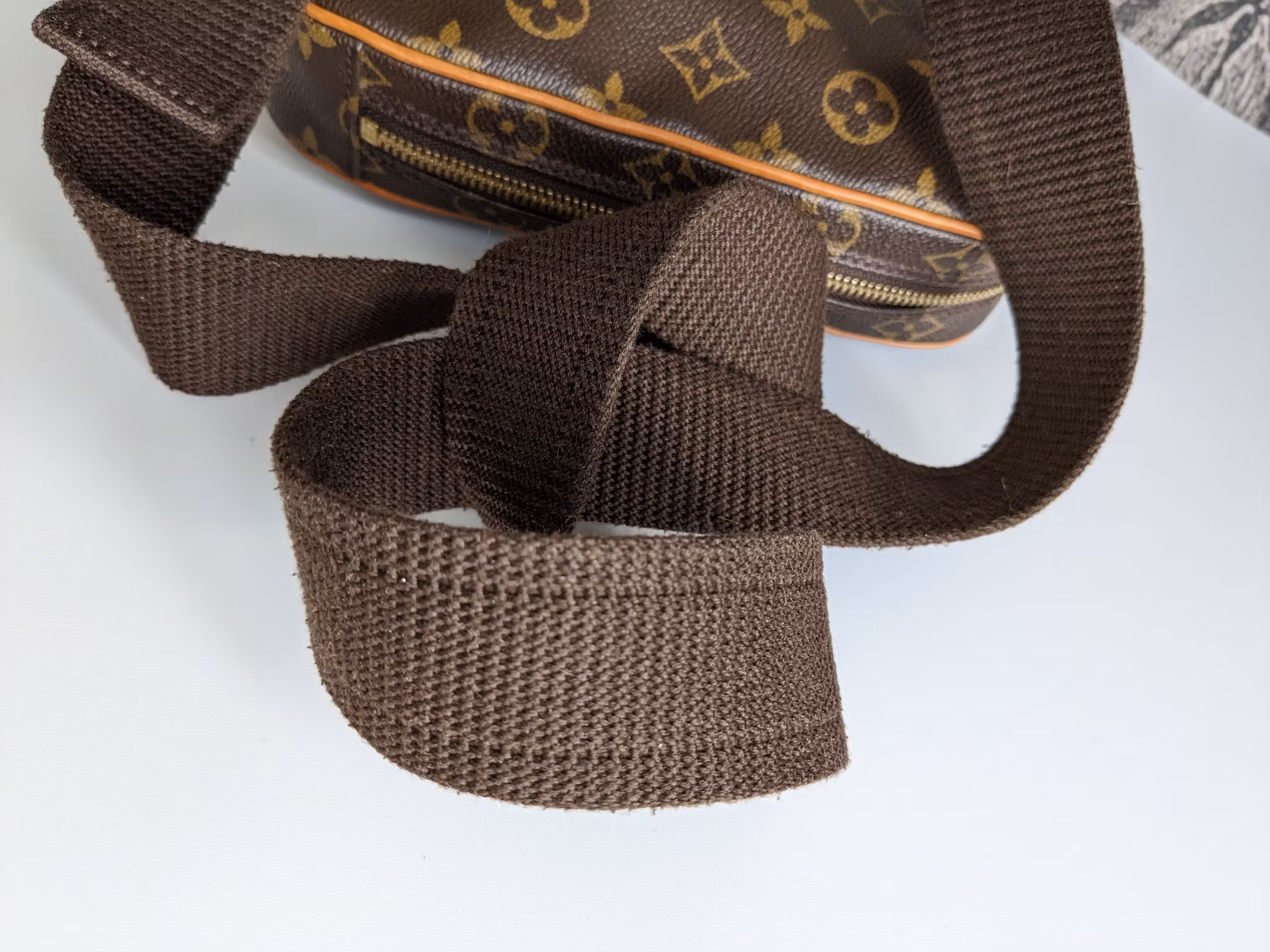 Louis Vuitton Pochette Gange