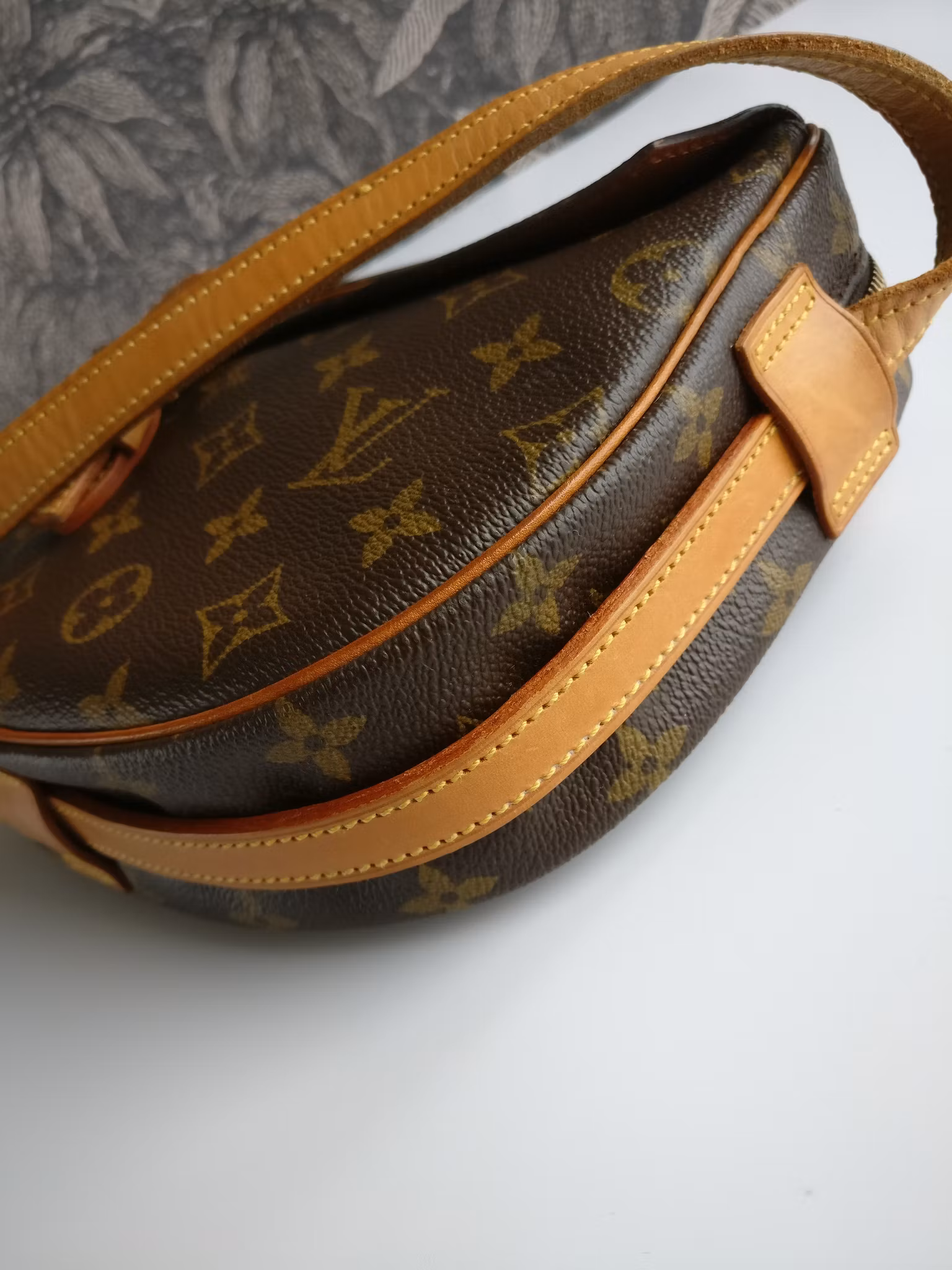 Louis Vuitton Jeune Fille MM