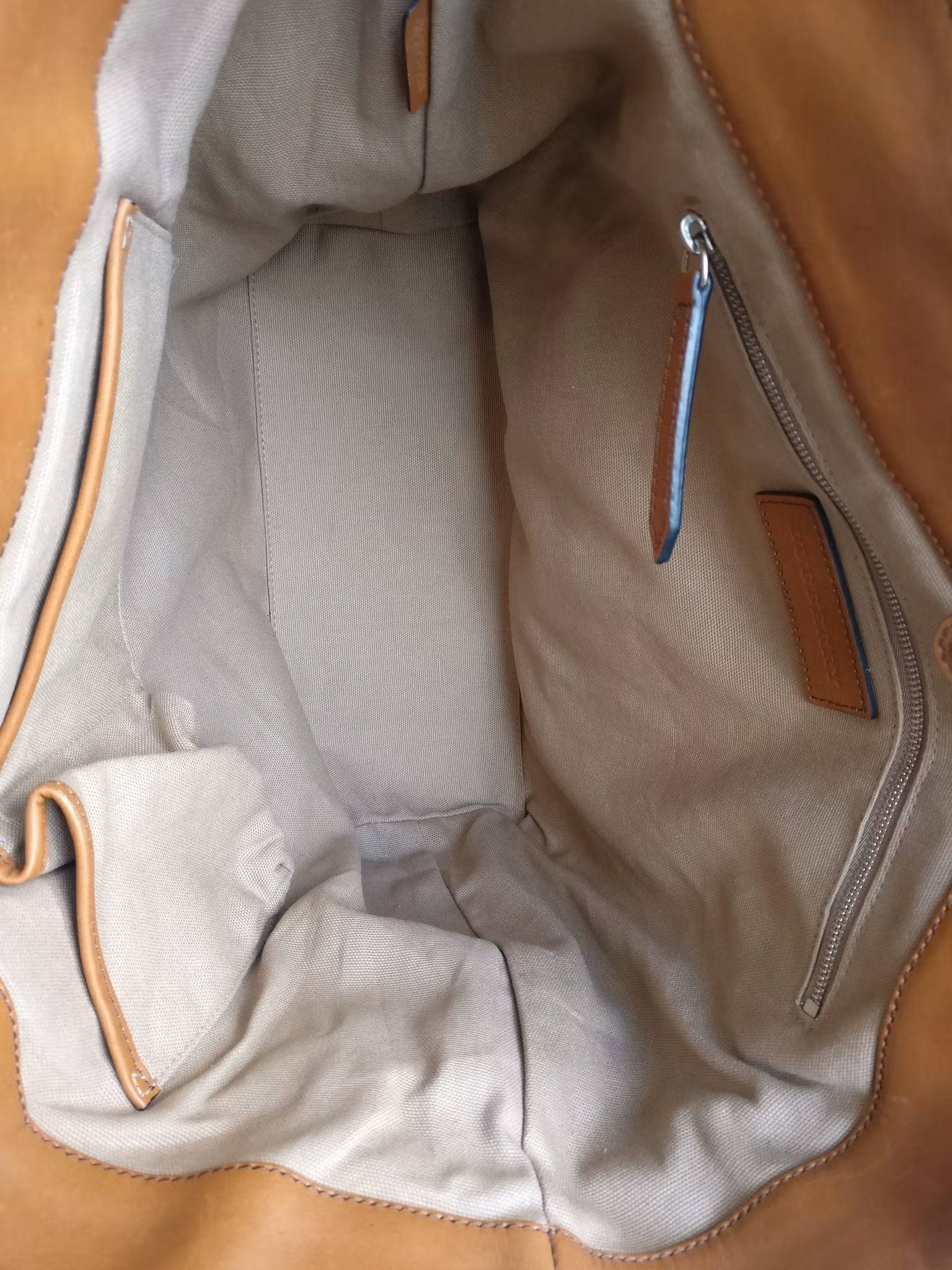 Burberry tote