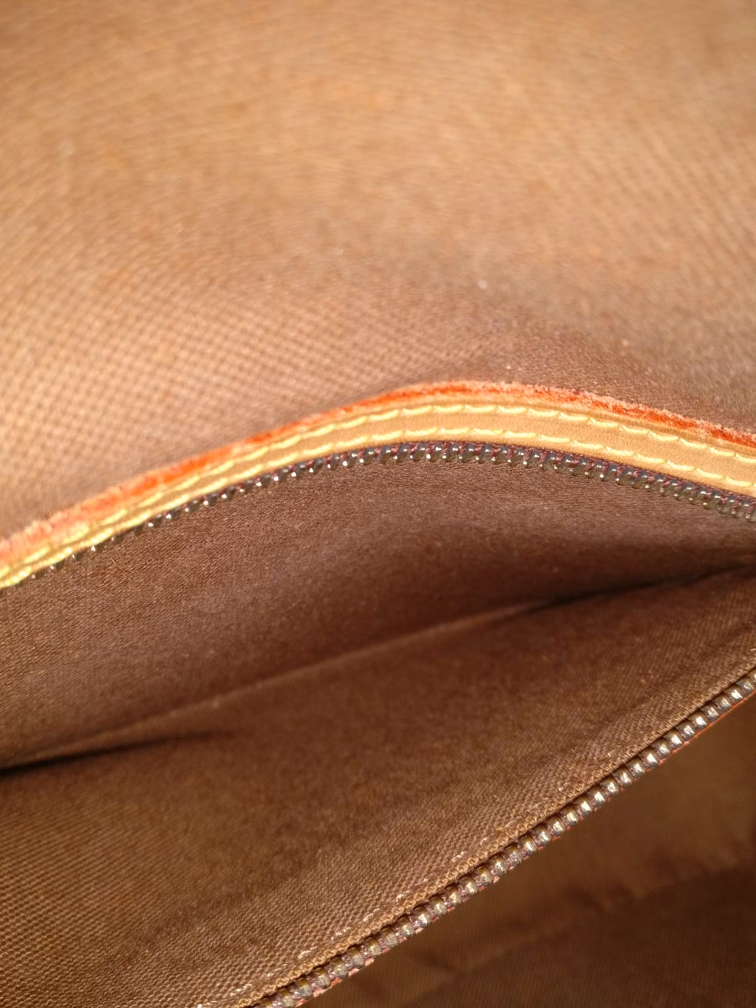 Louis Vuitton Sologne