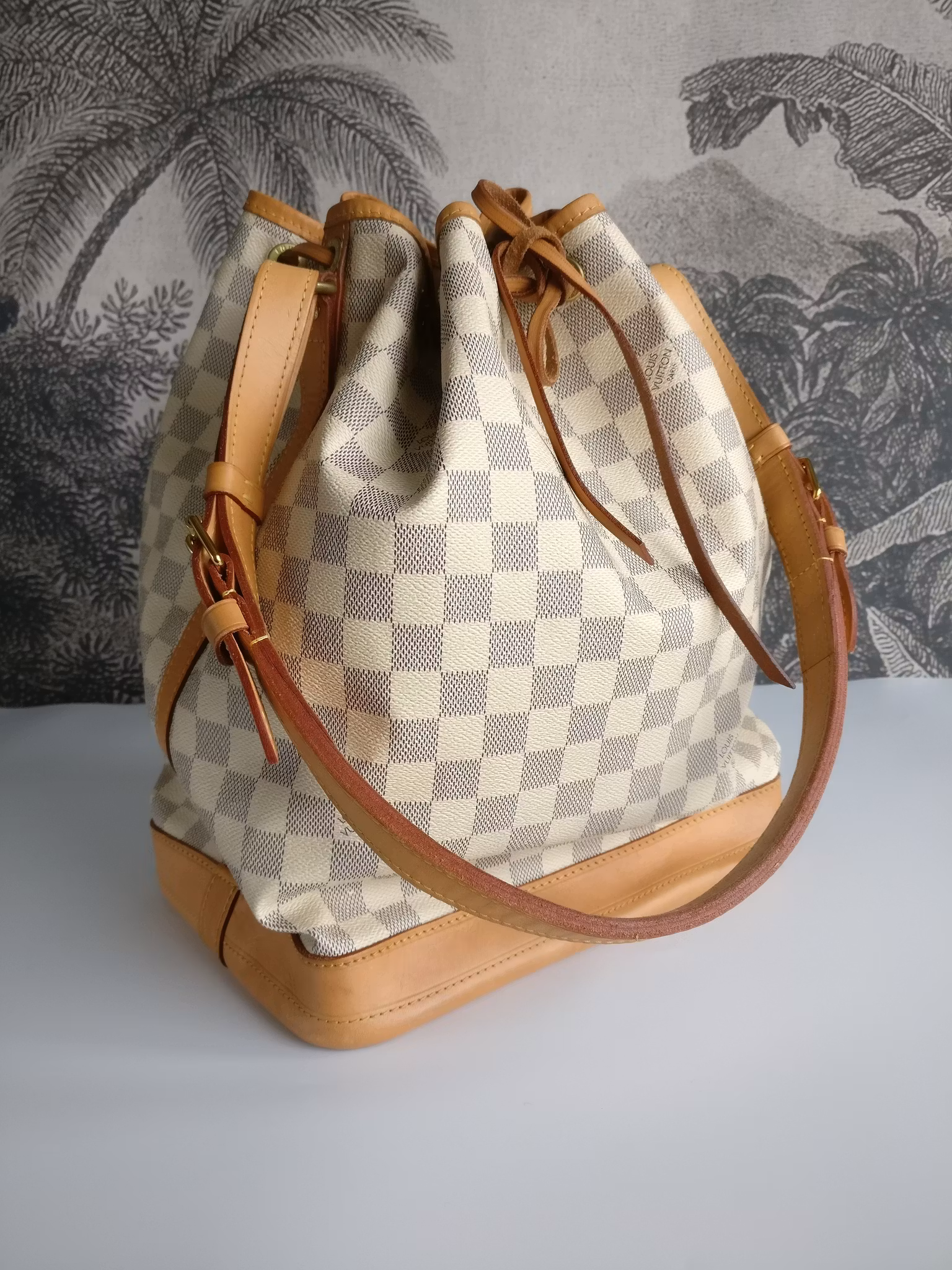 Louis Vuitton Noé GM azur