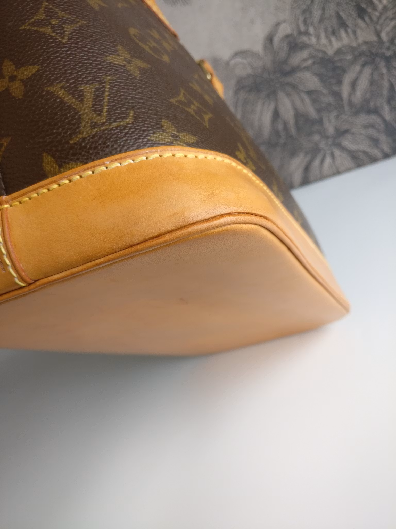 Louis Vuitton Alma PM