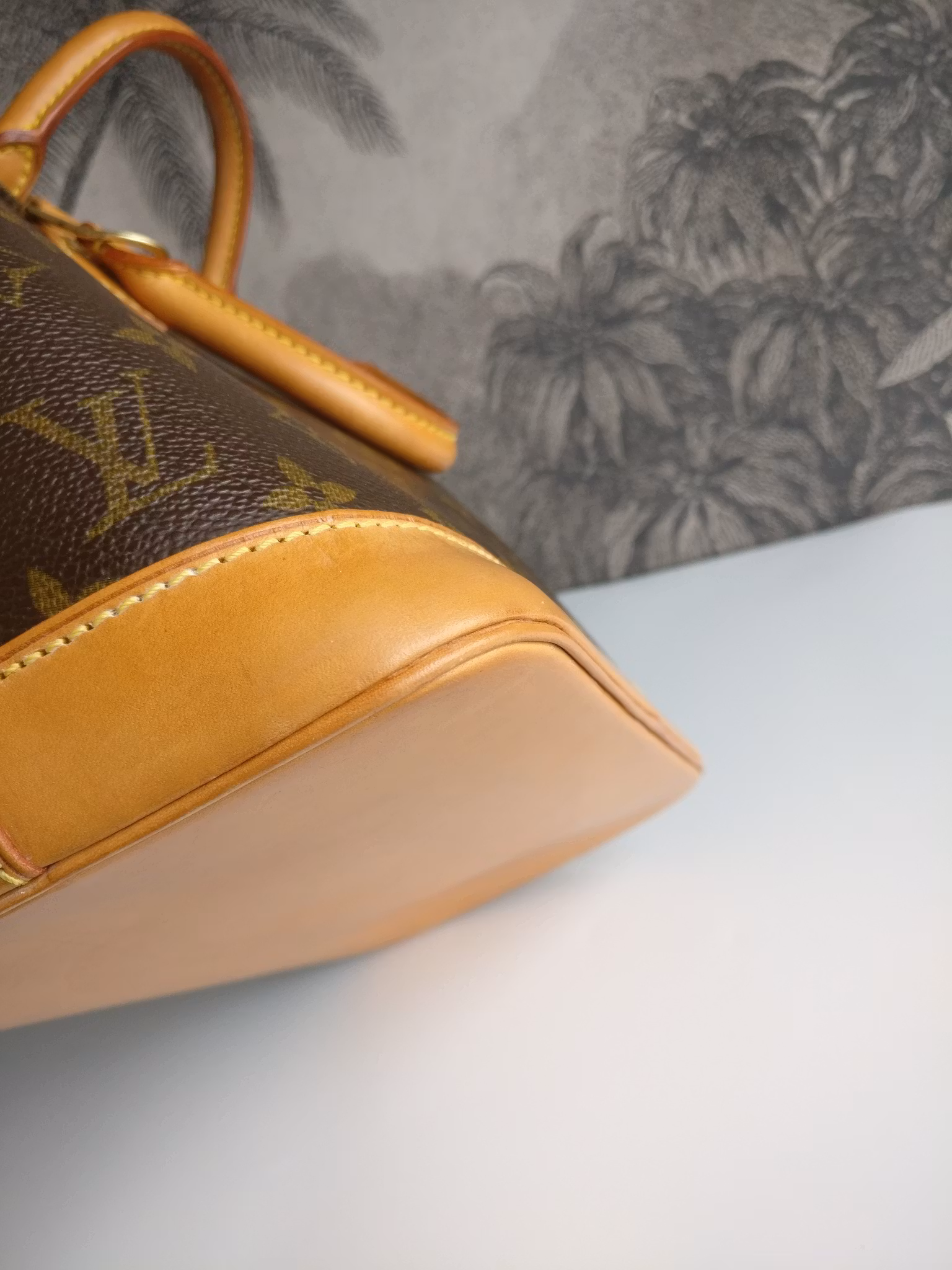 Louis Vuitton Alma PM
