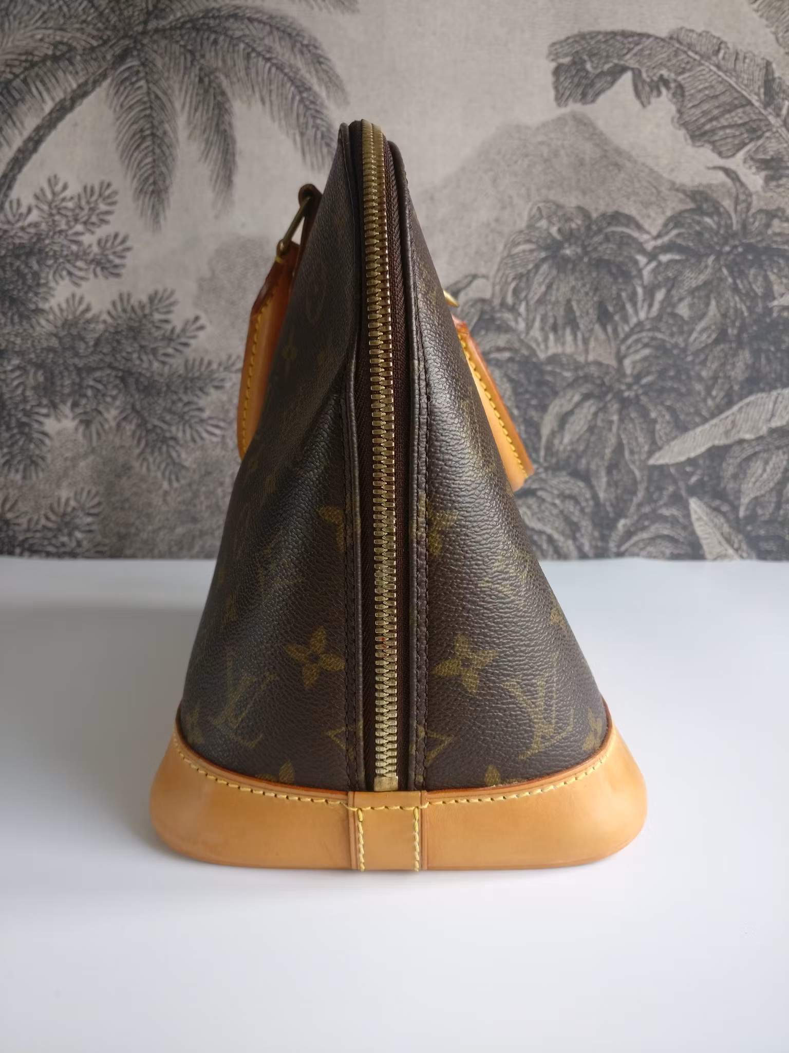 Louis Vuitton Alma PM