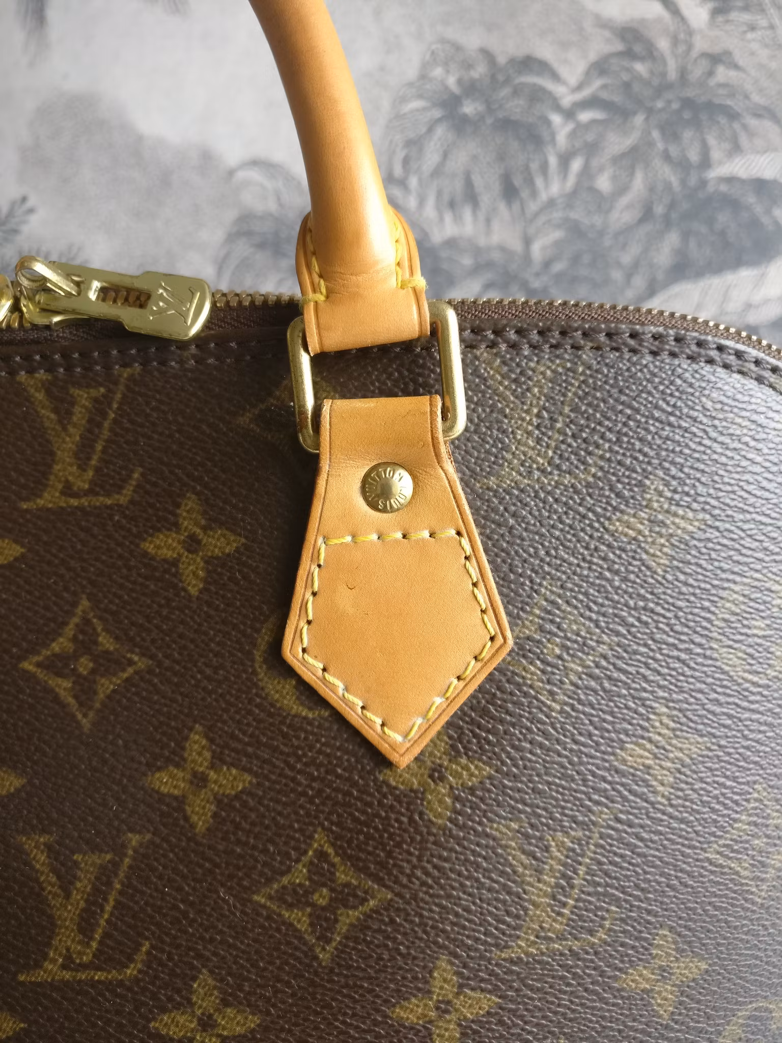 Louis Vuitton Alma PM