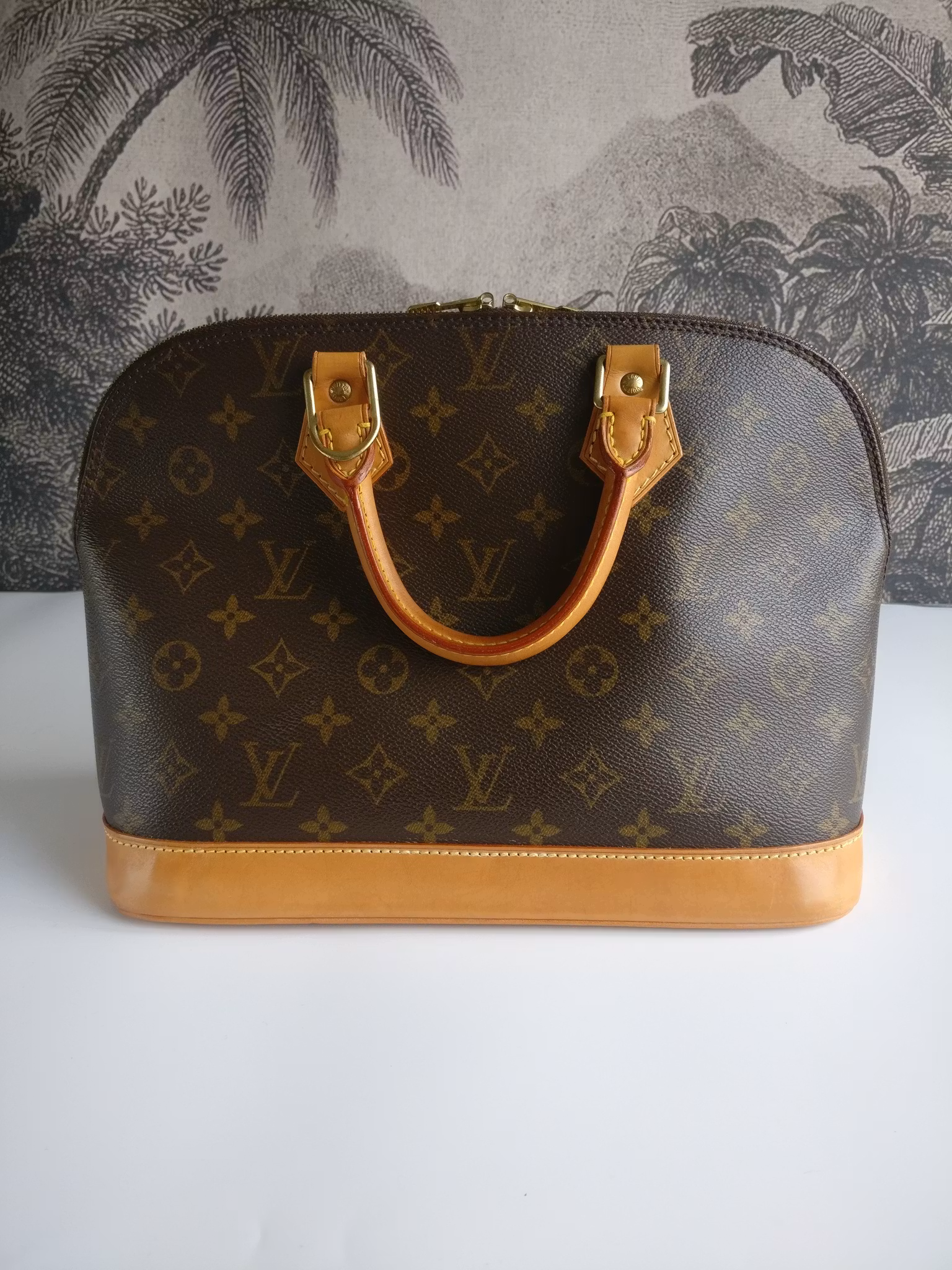 Louis Vuitton Alma PM