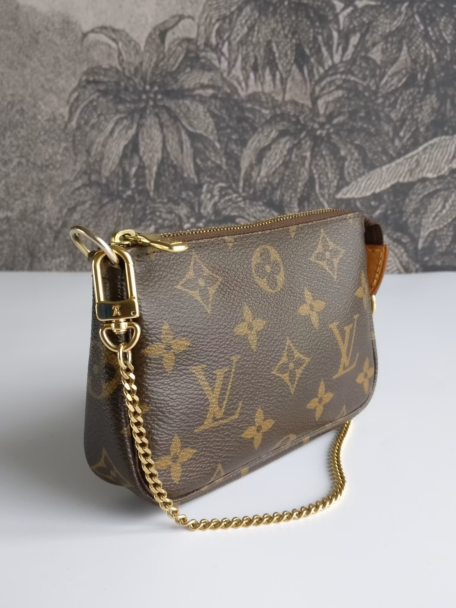 Louis Vuitton Mini Pochette Accessories