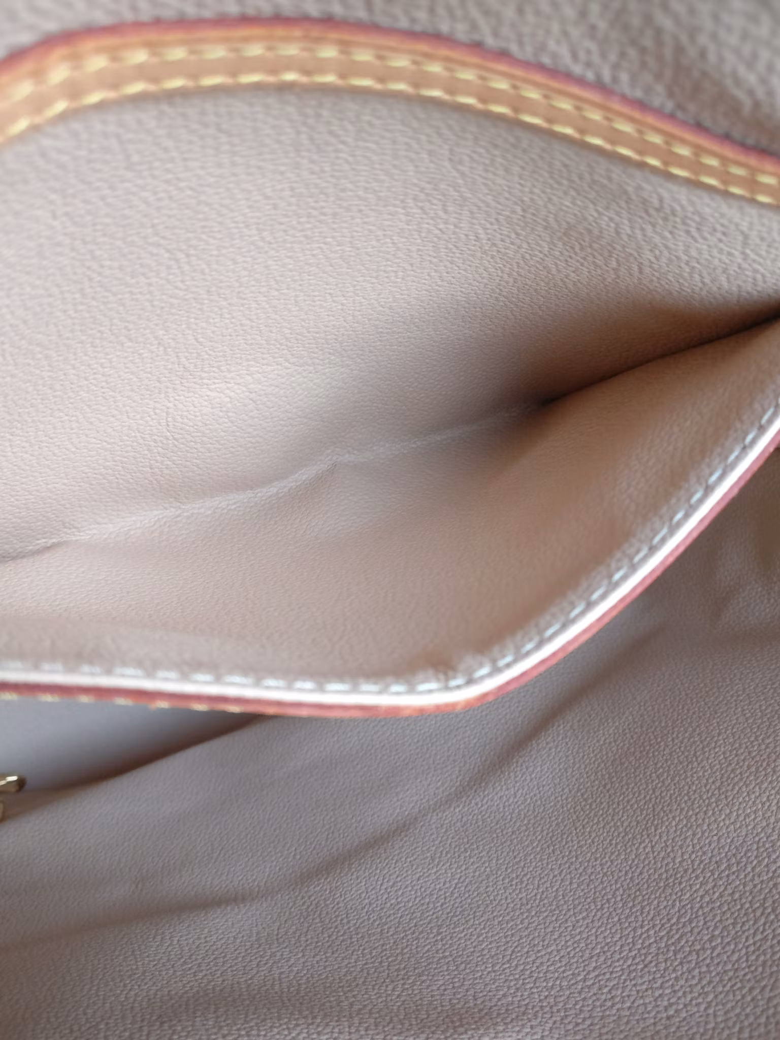 Louis Vuitton Bucket GM