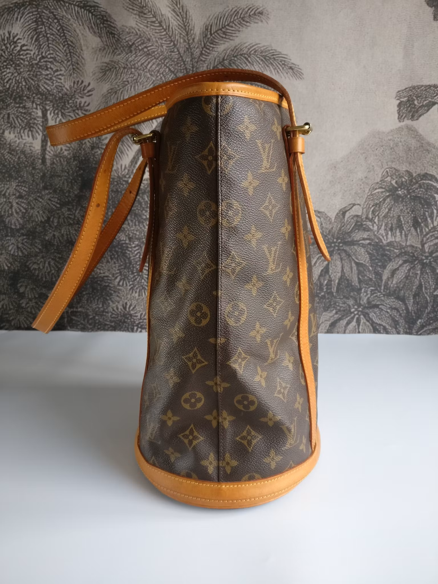Louis Vuitton Bucket GM