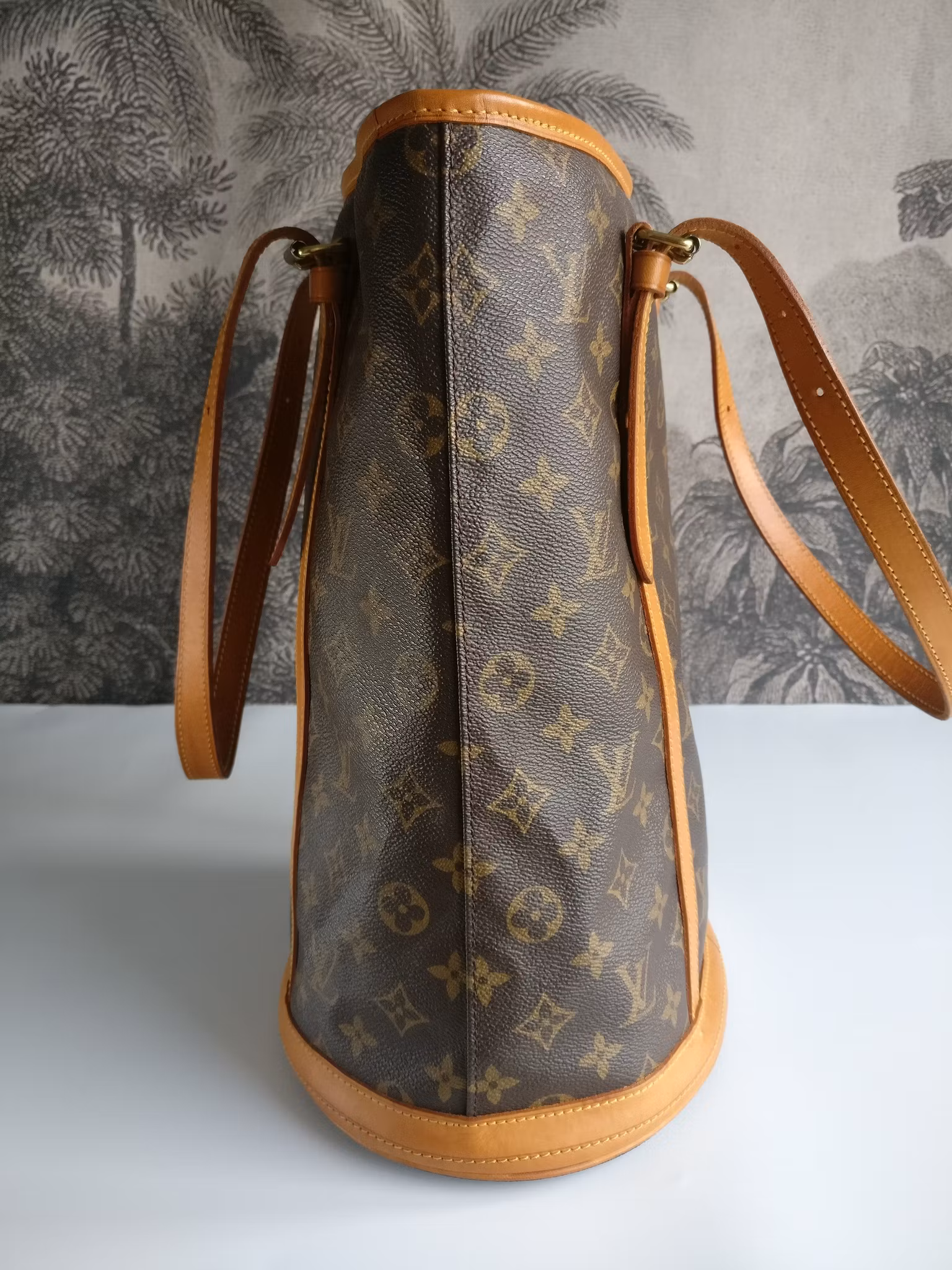 Louis Vuitton Bucket GM