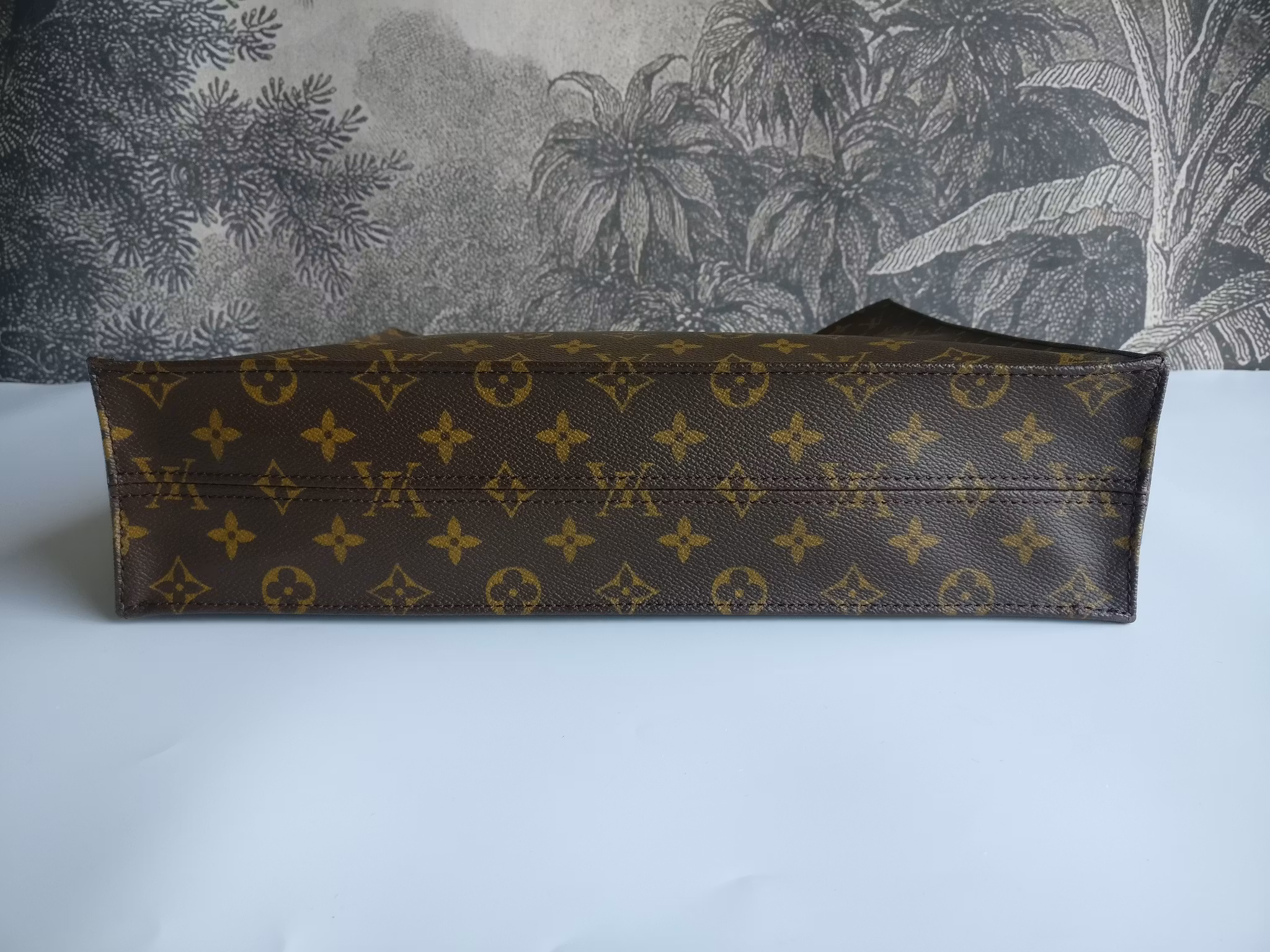 Louis Vuitton Sac Plat
