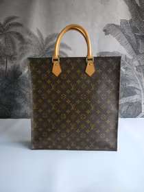 Louis Vuitton Sac Plat