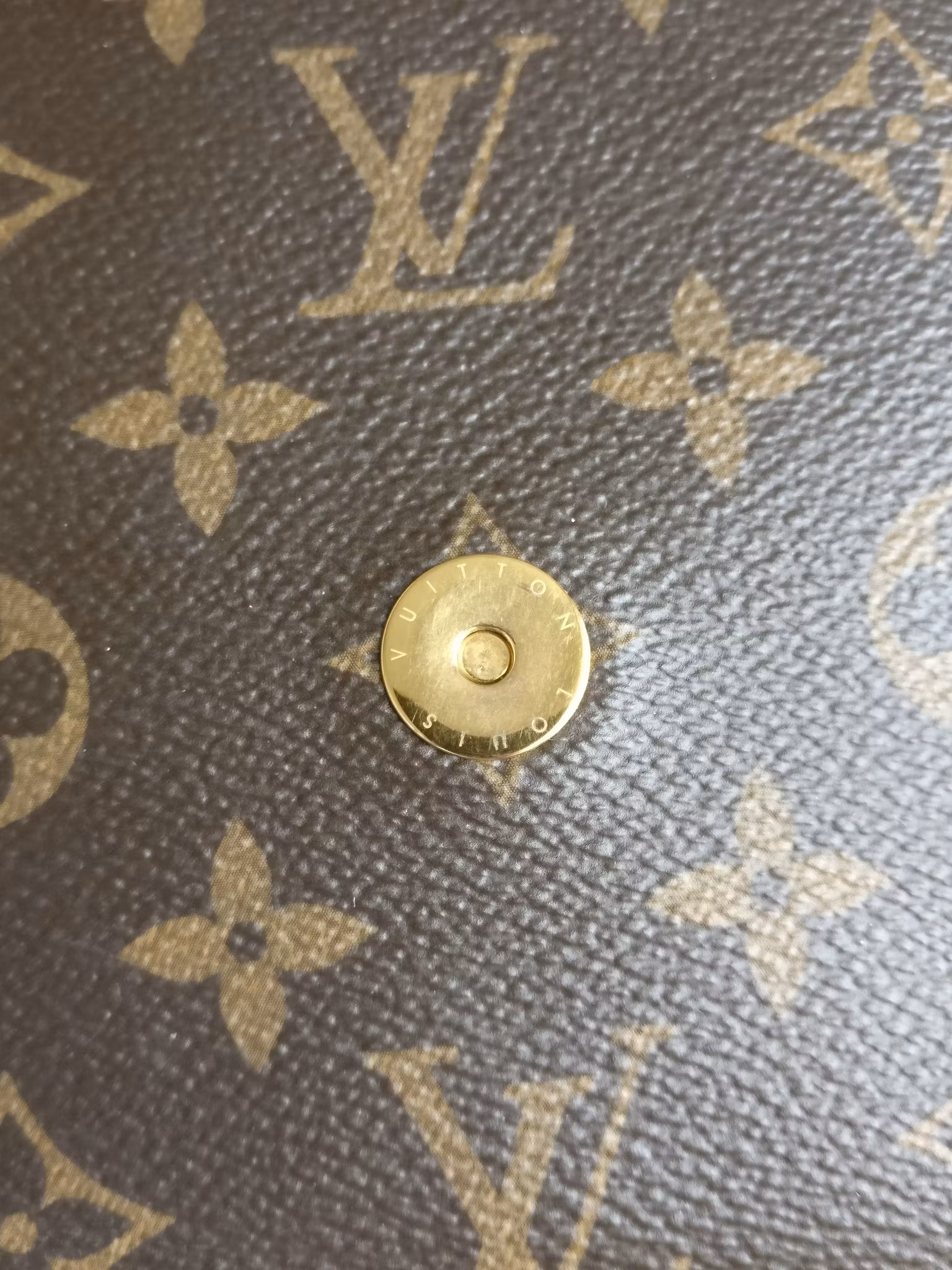 Louis Vuitton St Cloud NM