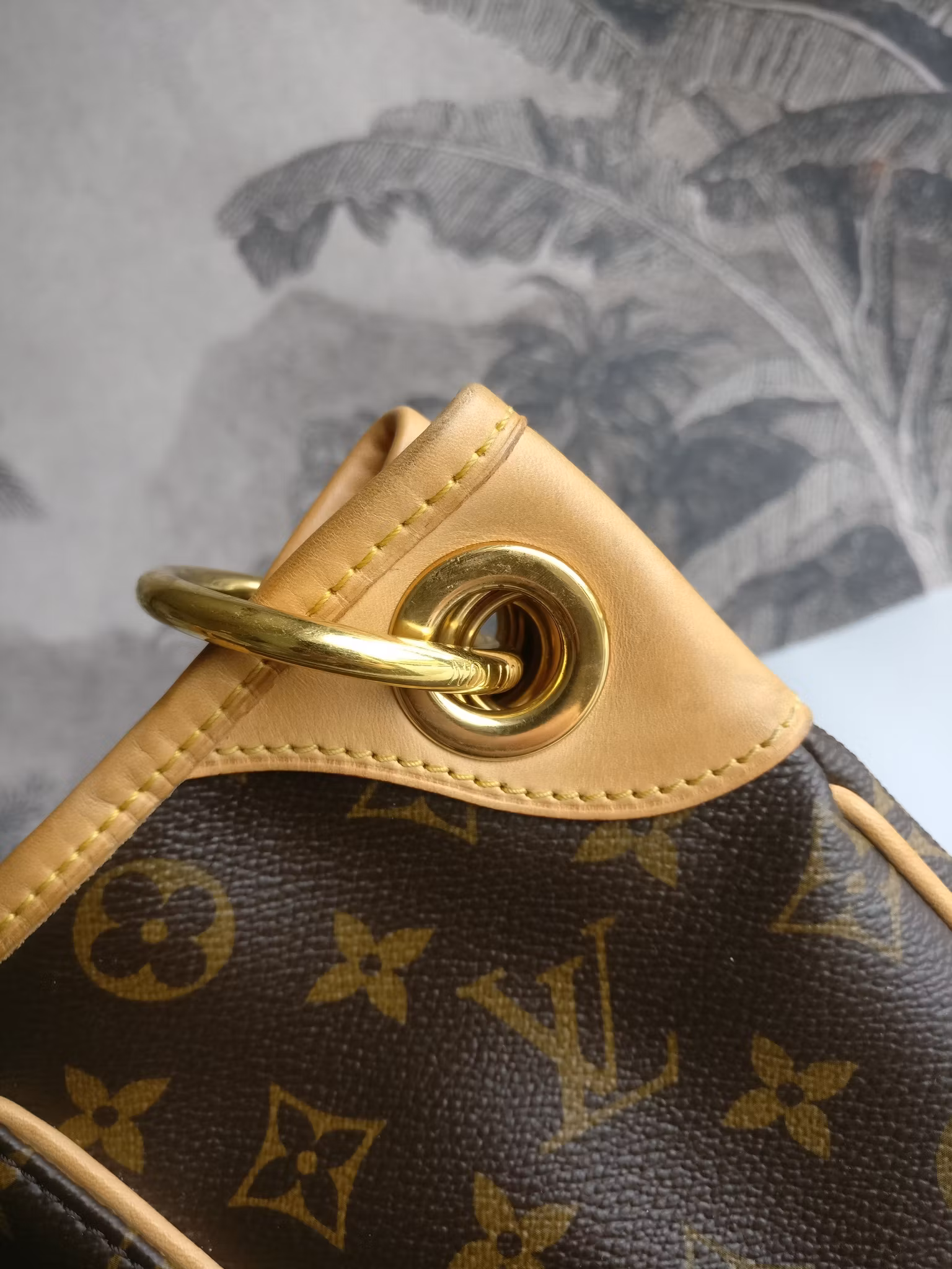 Louis Vuitton Galliera PM