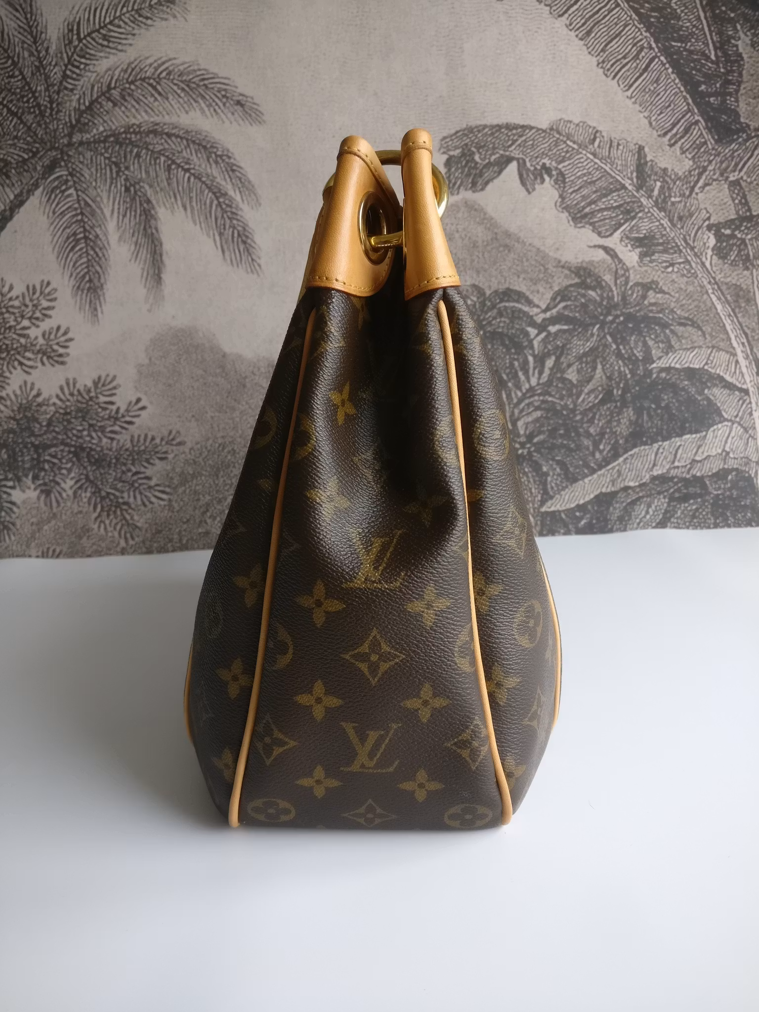 Louis Vuitton Galliera PM