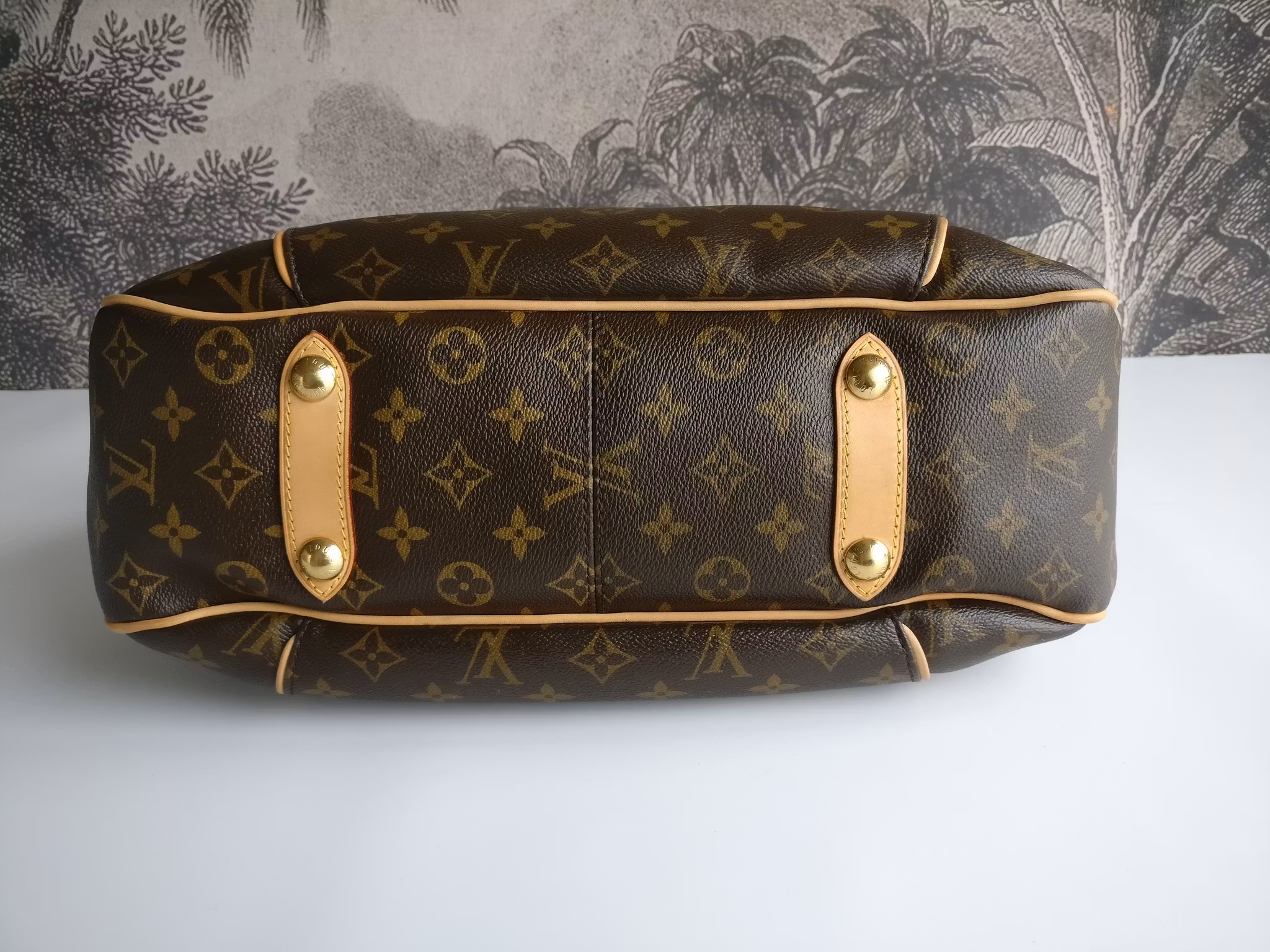 Louis Vuitton Galliera PM