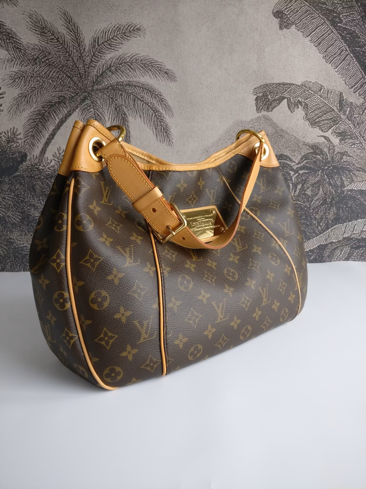 Louis Vuitton Galliera PM