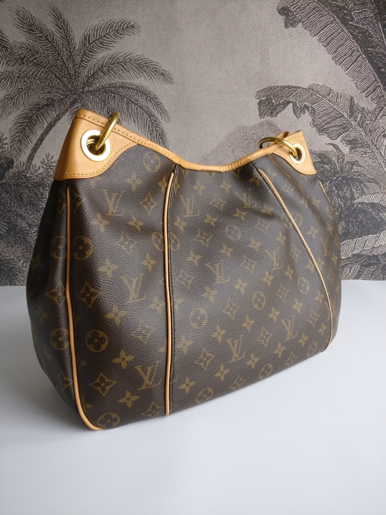 Louis Vuitton Galliera PM