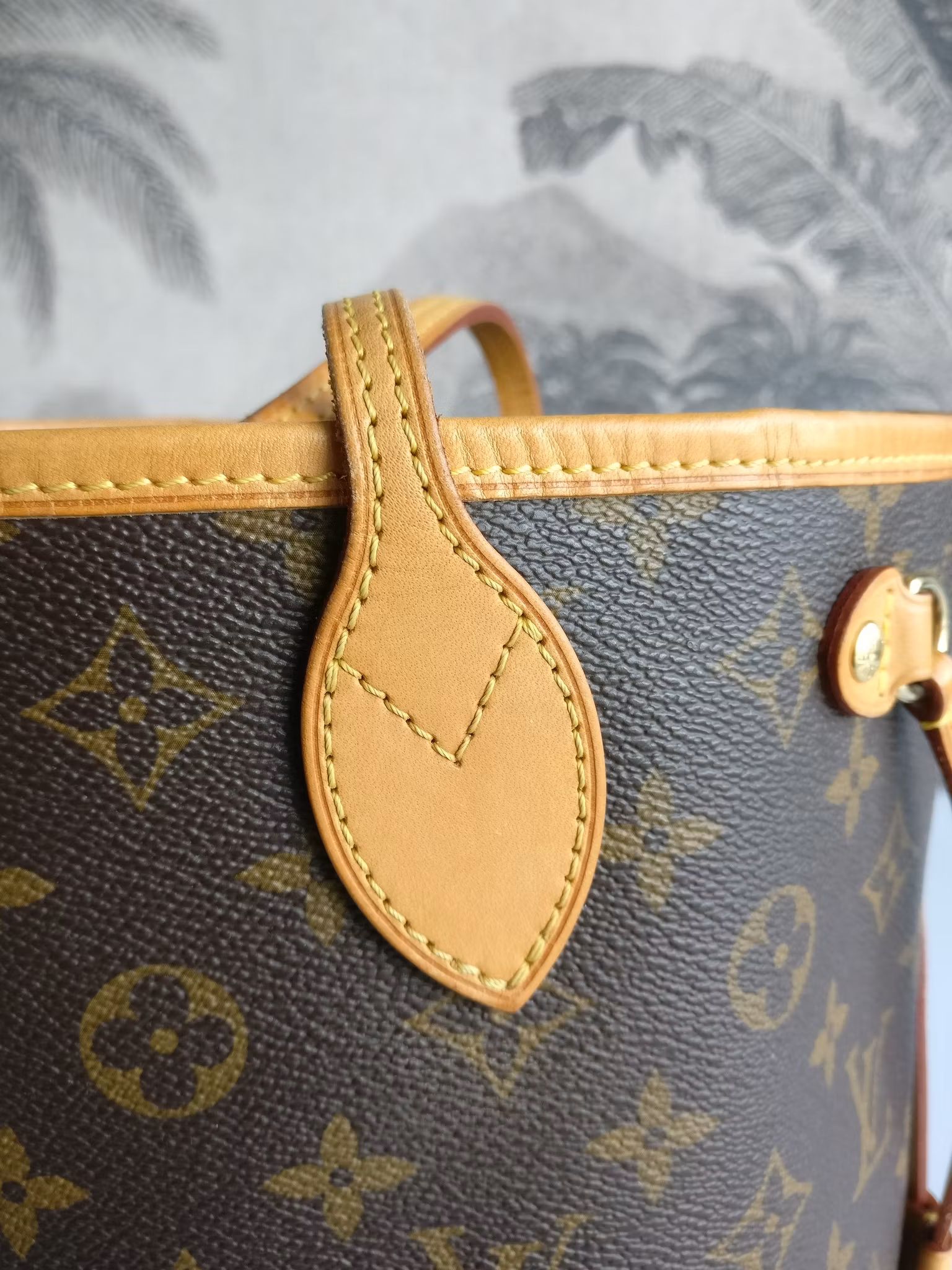 Louis Vuitton Neverfull PM