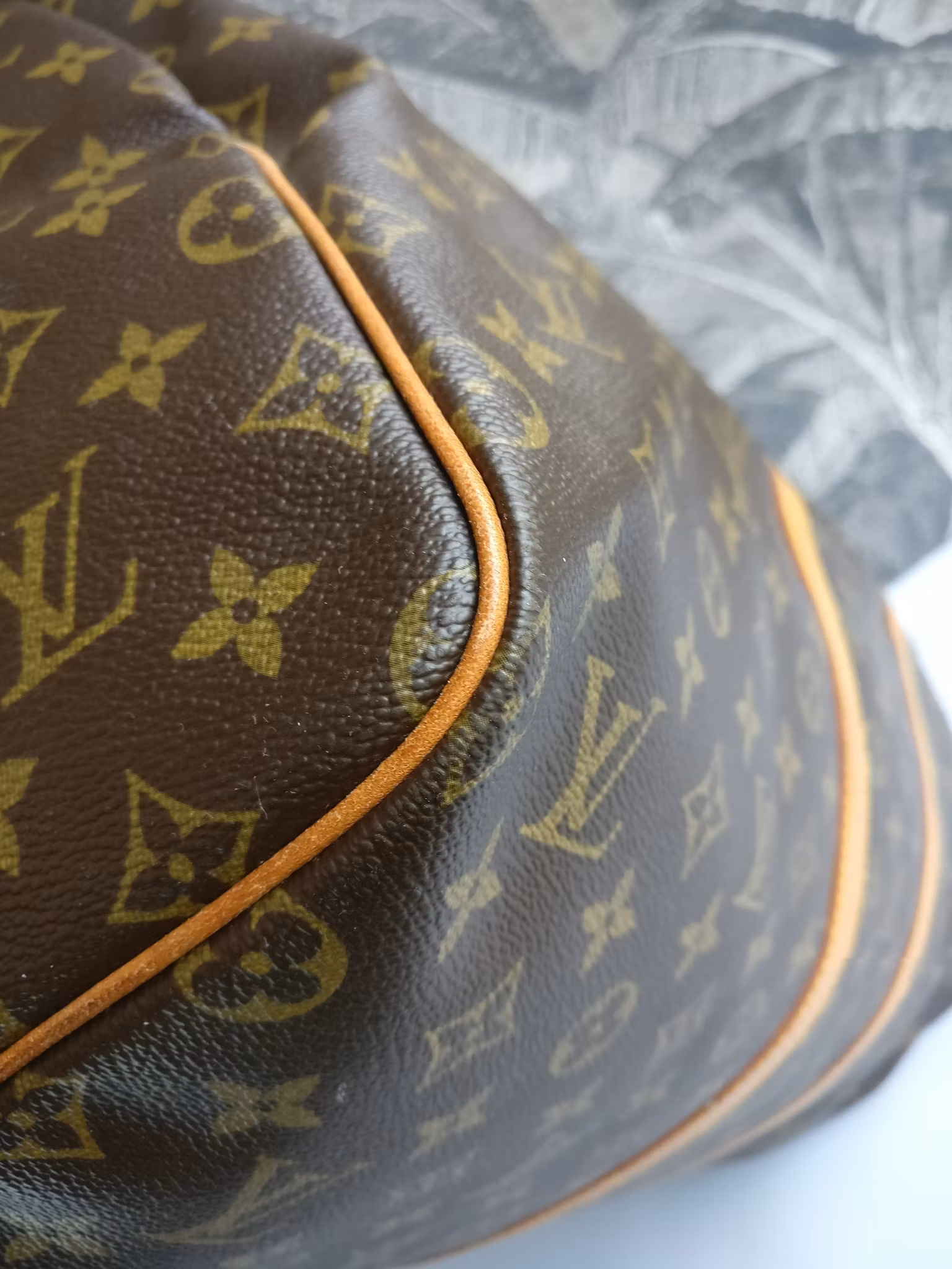 Louis Vuitton Keepall 55