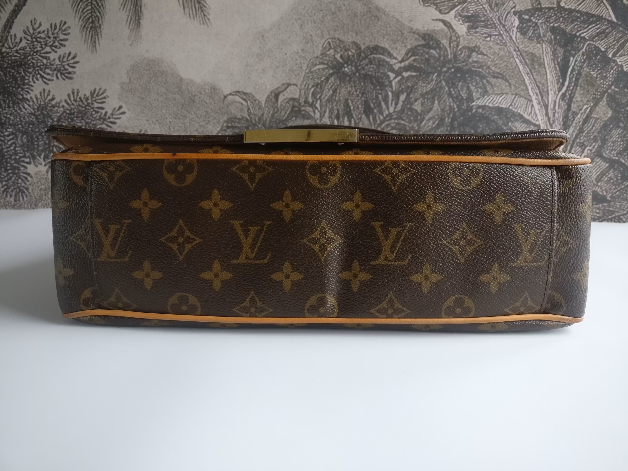 Louis Vuitton Valmy MM